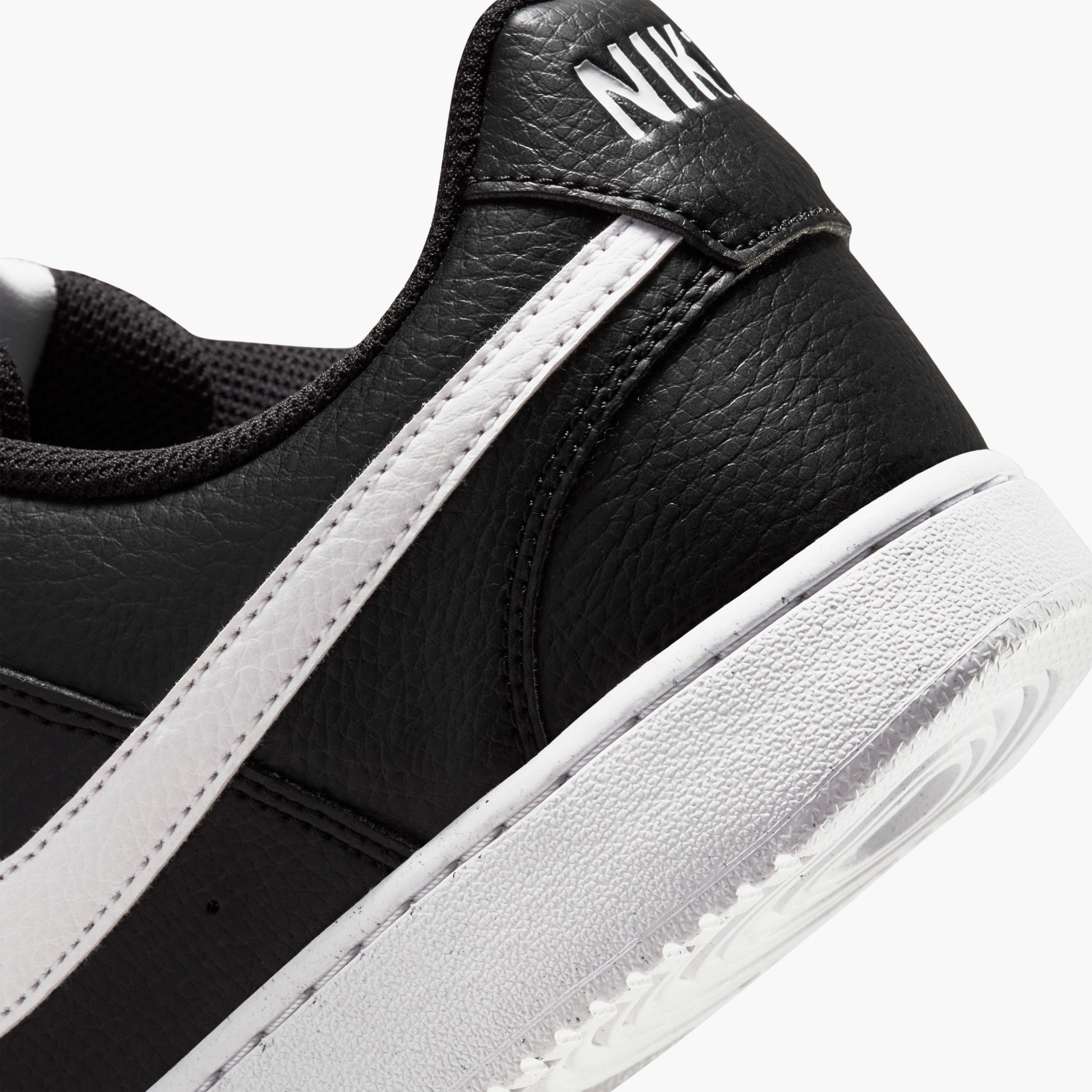 حذاء رياضي نايكي كورن فيجن لو نيكست نيتشر برباط وكاحل منخفض للرجال DH2987 | OE-sports-men-shoes-image-18