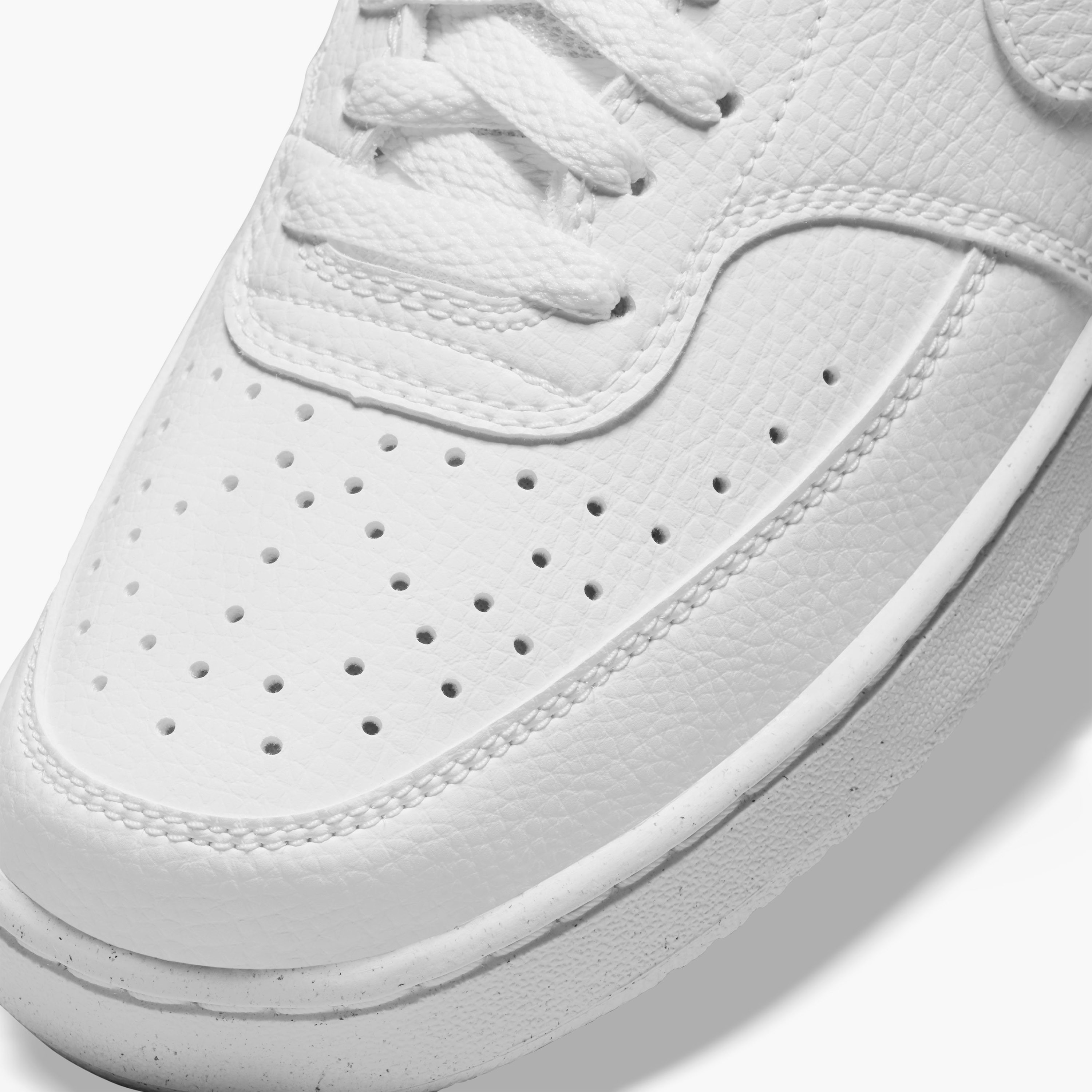 حذاء رياضي نايكي كورت فيجن نكست نيتشر برباط وكاحل منخفض للنساء DH3158 | OE-sports-women-shoes-image-24