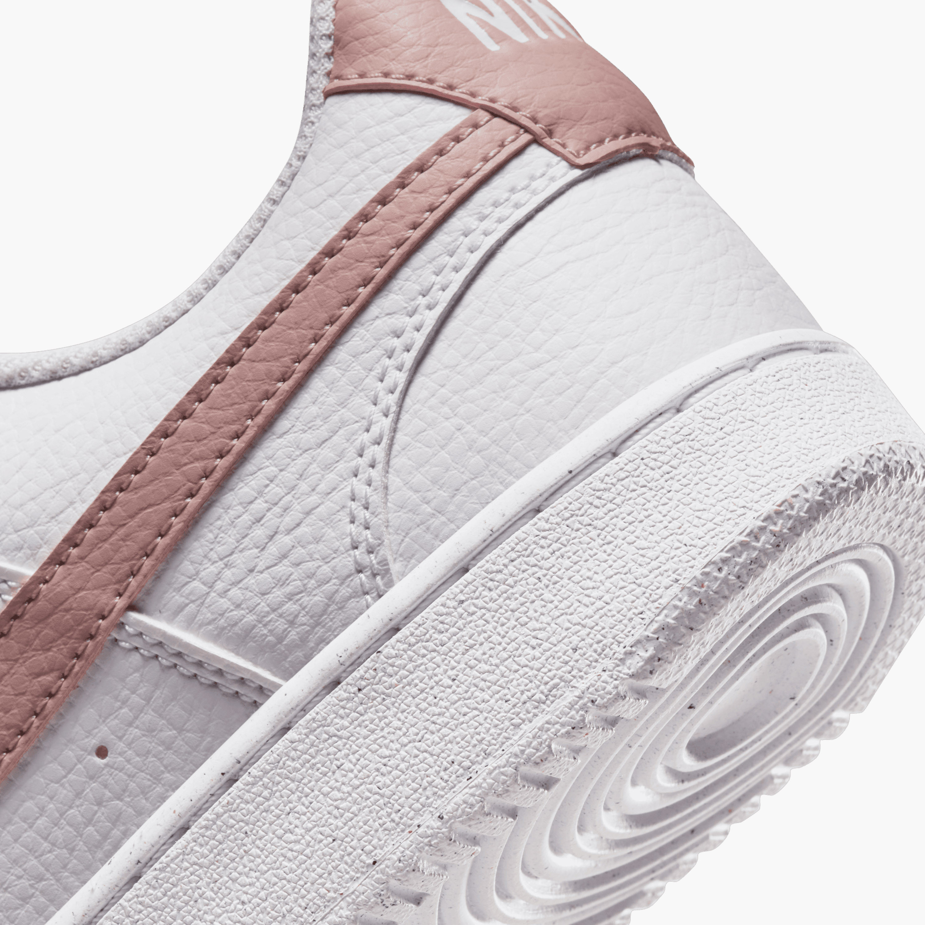 حذاء رياضي نايكي كورت فيجن نكست نيتشر برباط وكاحل منخفض للنساء DH3158 | OE-sports-women-shoes-image-16
