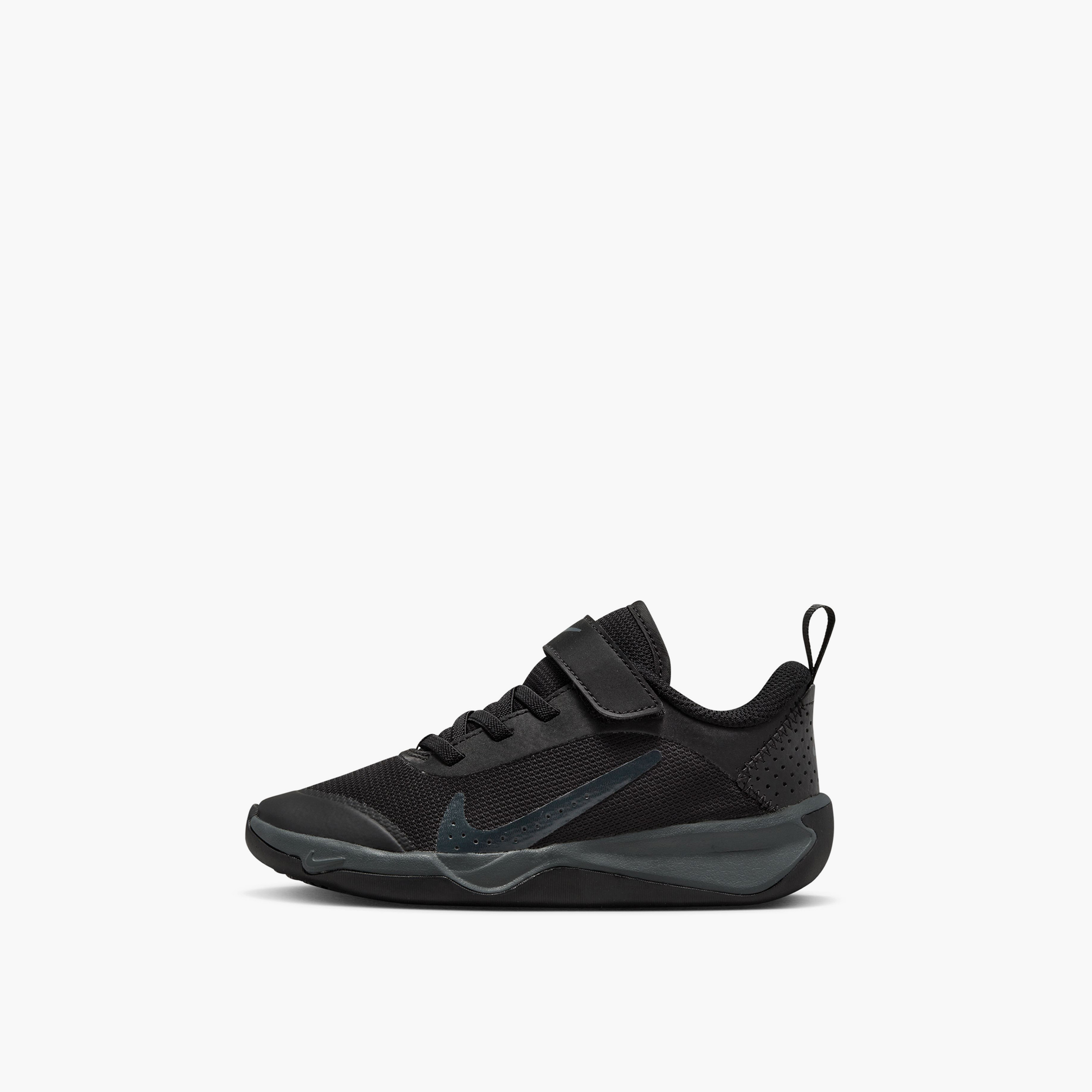 أحذية الجري من نايكي كيدز أومني متعددة الأربطال NKDM9026 | OE-boys-shoes-schoolshoes-image-1