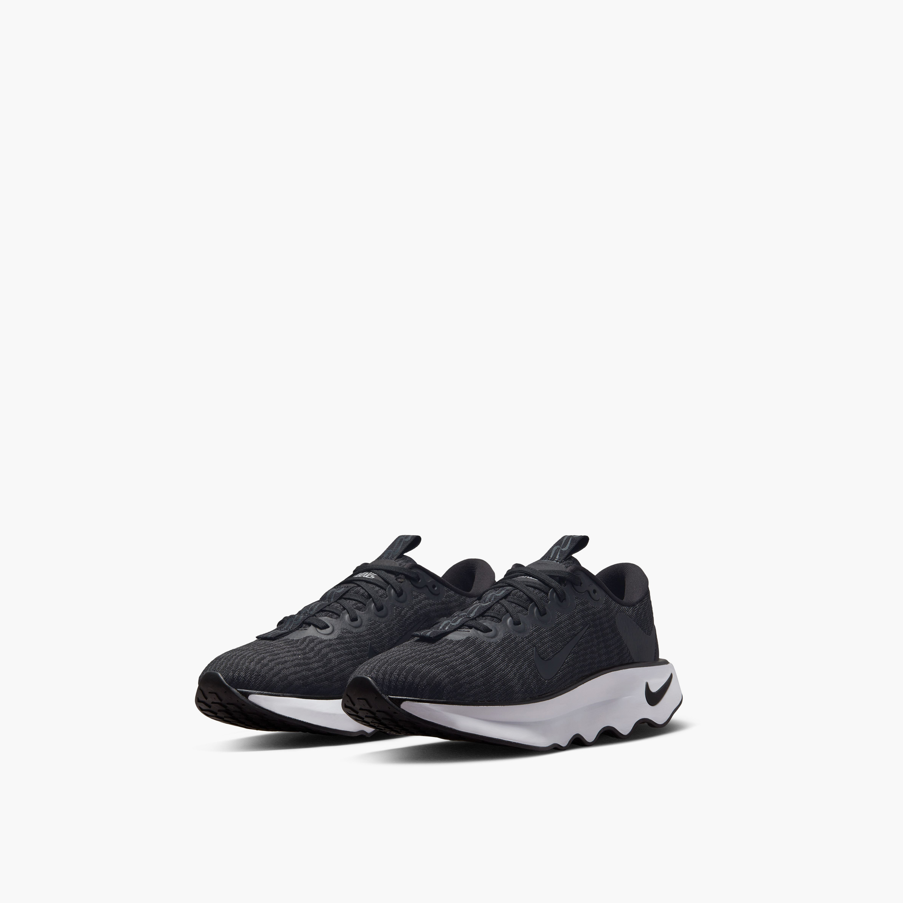 حذاء المشي موتيفا برباط للنساء من نايكي DV1238 | OE-sports-women-shoes-image-20