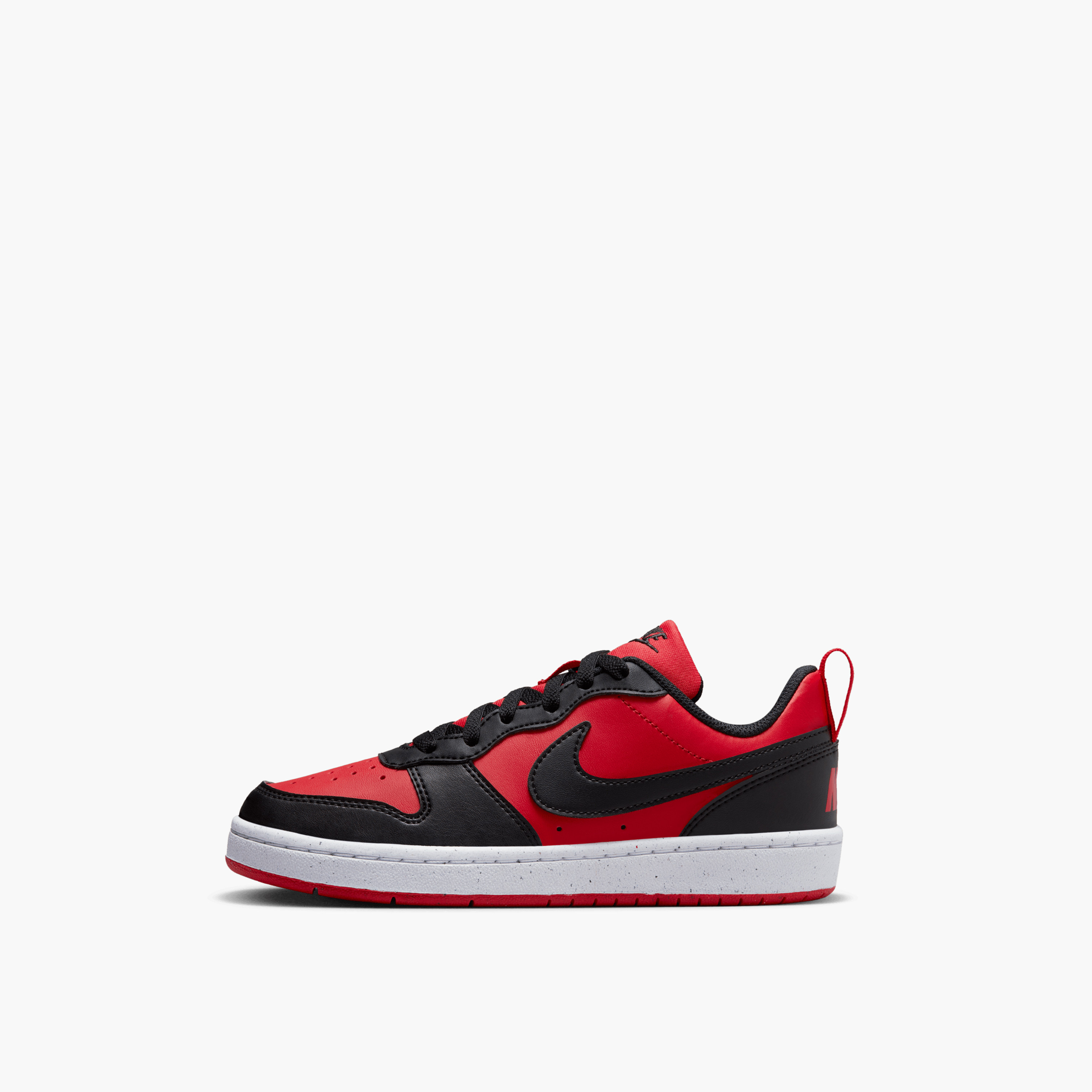 حذاء رياض نايكي كورت بورو لو ريكرافت برباط للأولاد DV5456 | OE-sports-boys-shoes-image-1
