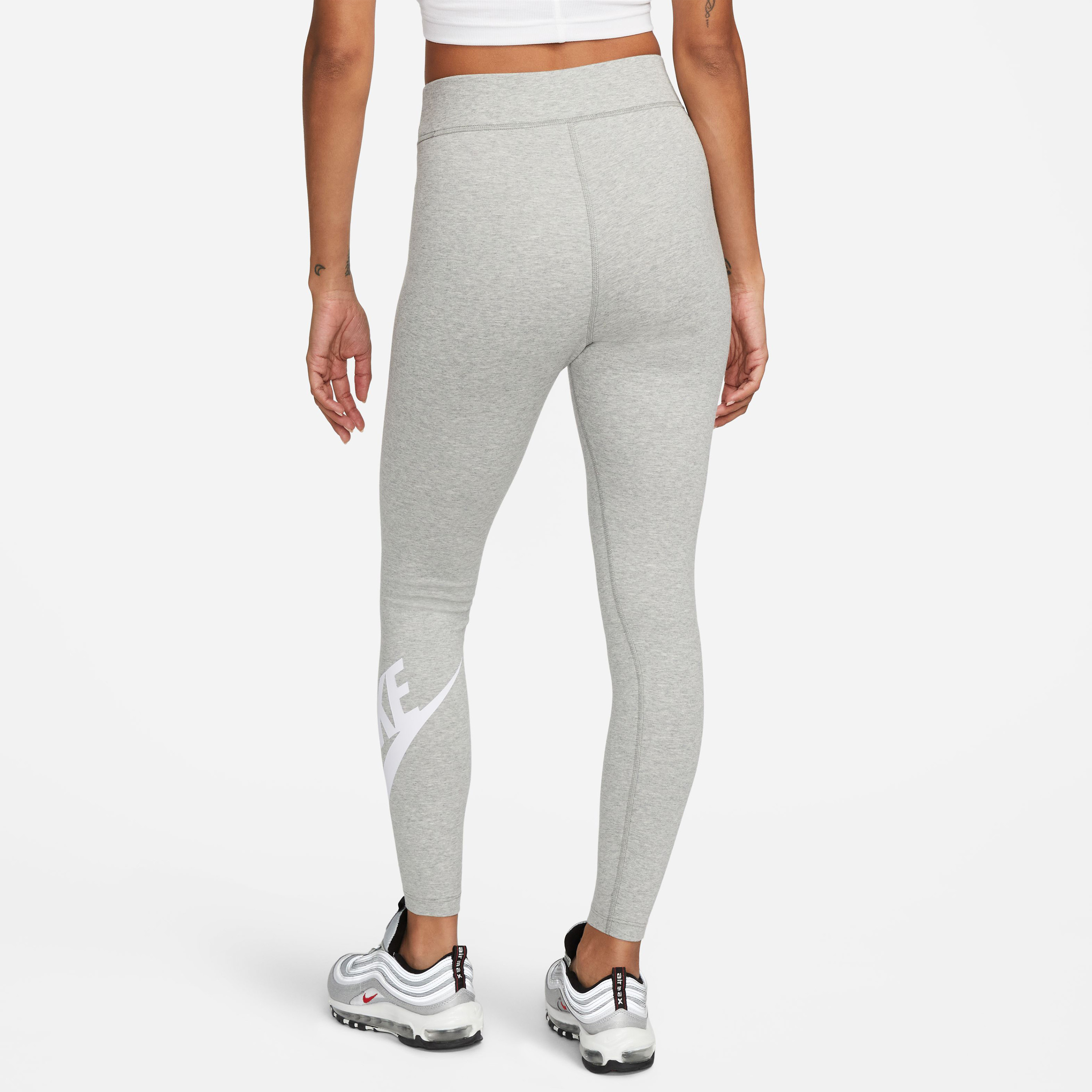 نايكي- بنطال رياضي نسائي كلاسيكي بخصر عالٍ ورسومات جرافيكية NKDV7791 | OE-women-clothing-sportswearandactivewear-bottoms-leggings-image-8