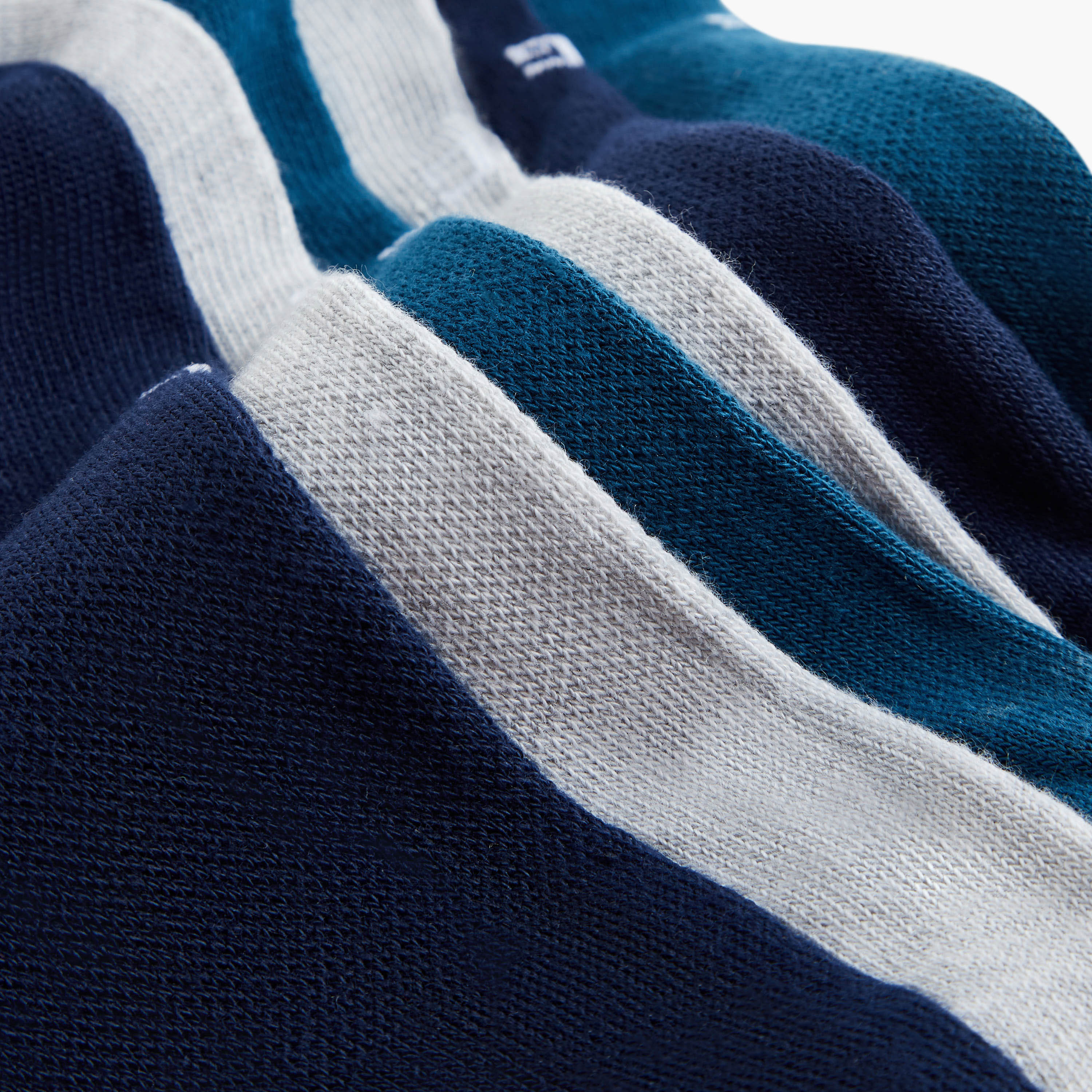 Nike Sportswear Everyday Essential Crew Socks - Set of 3 NKDX5025 | OE-sports-men-accessories-image-4