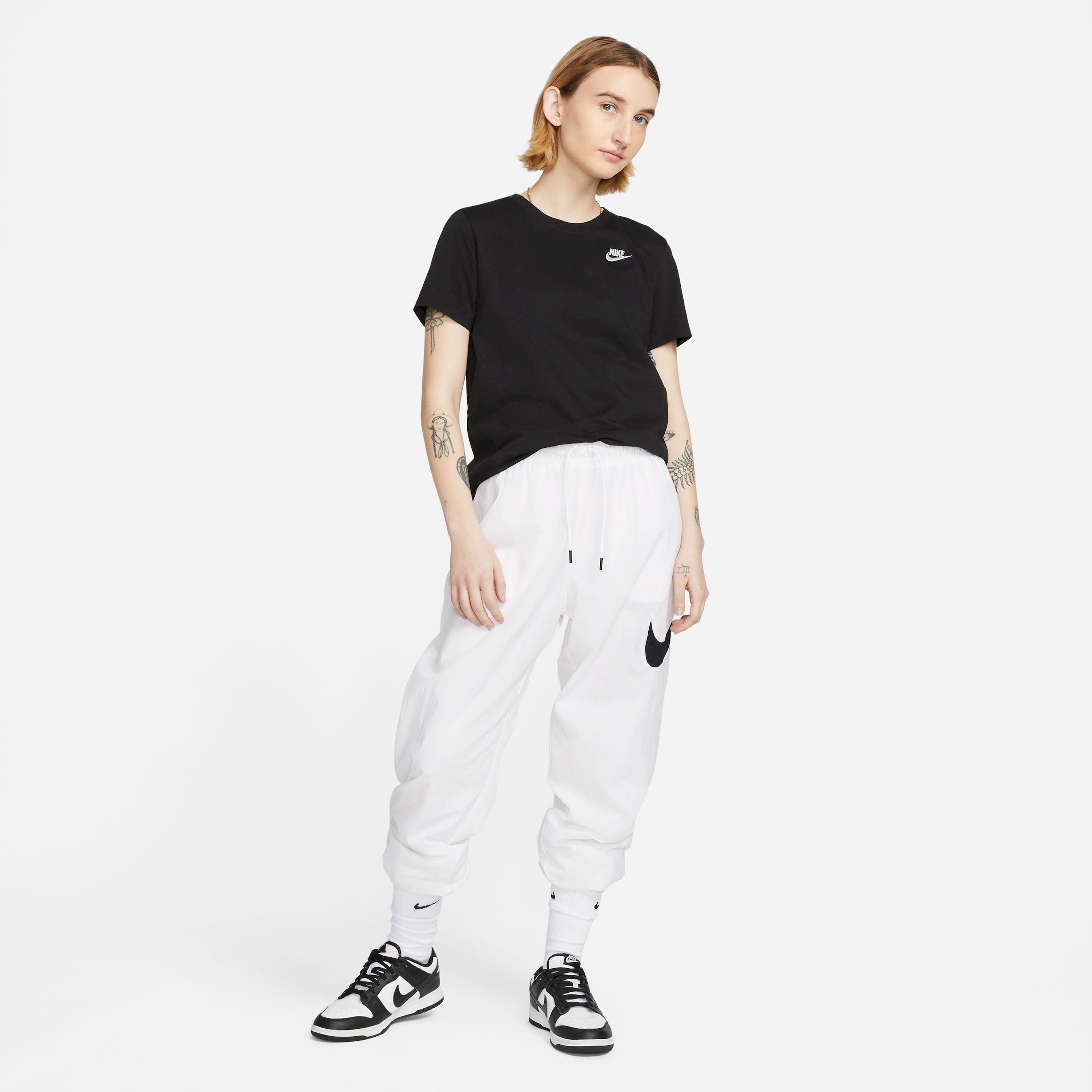 Nike Women's Sportswear Club Essentials T-Shirt NKDX7902 | OE-women-clothing-sportswearandactivewear-tshirtsandvests-image-2