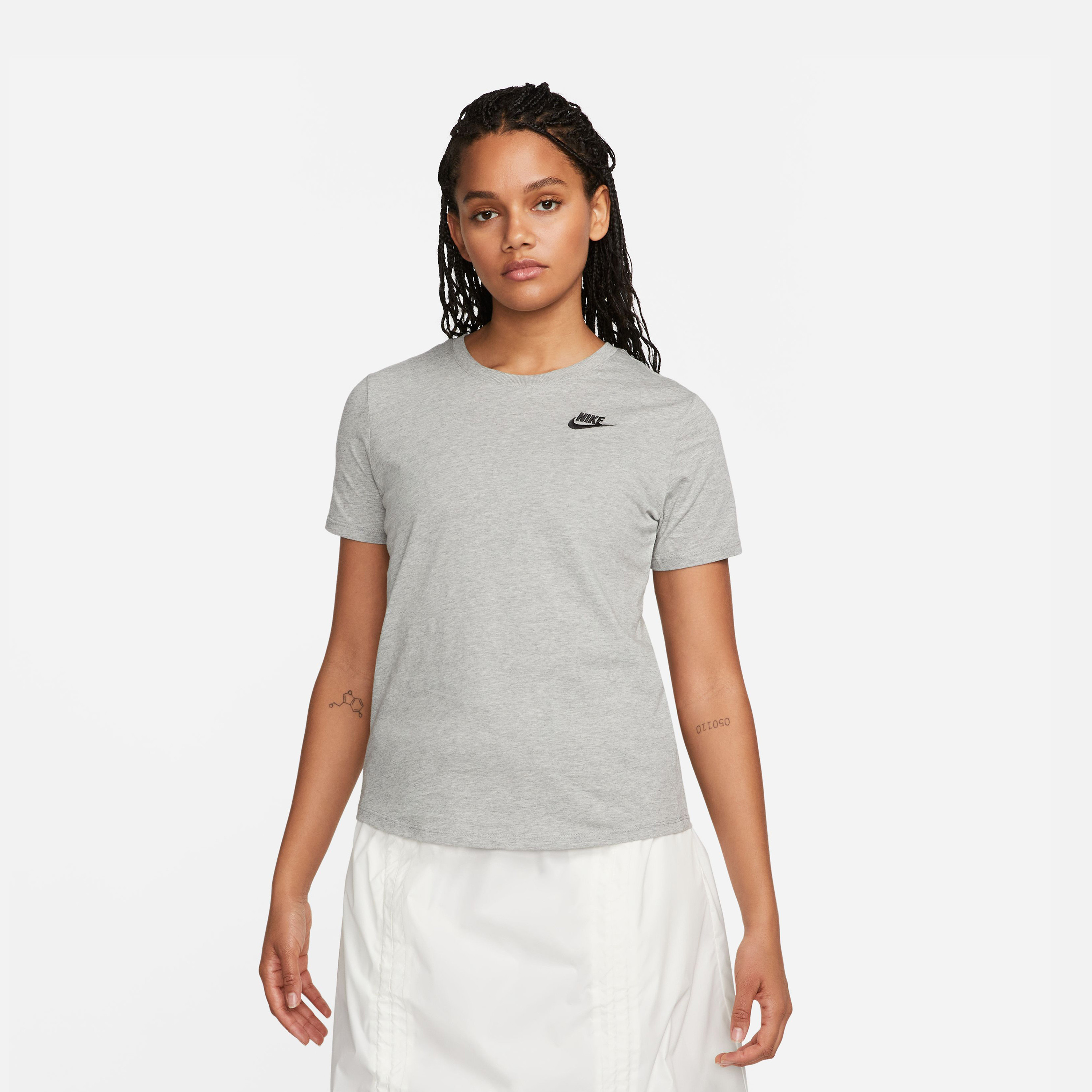Nike Women's Sportswear Club Essentials T-Shirt NKDX7902 | OE-women-clothing-sportswearandactivewear-tshirtsandvests-image-5