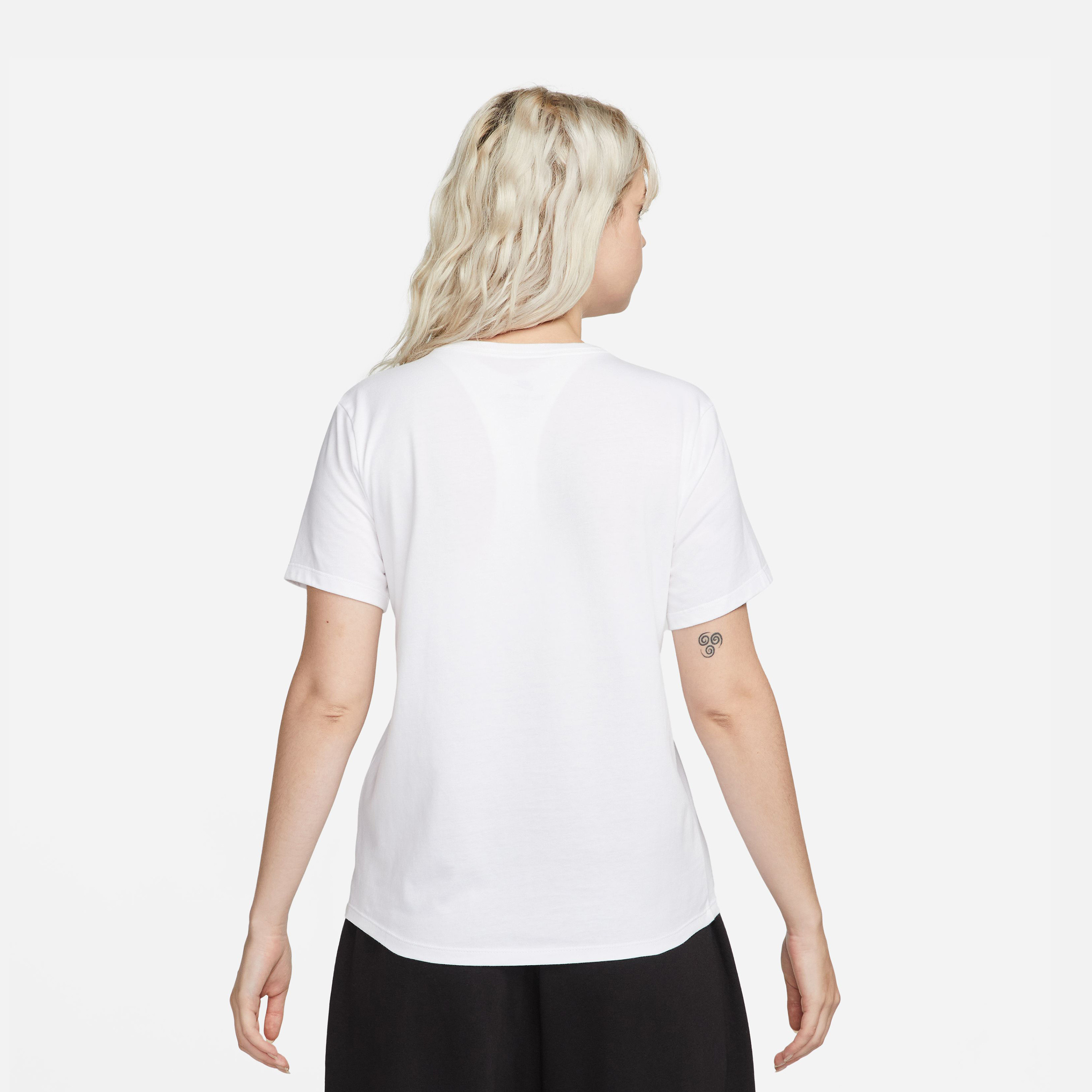Nike Women's Sportswear Club Essentials T-Shirt NKDX7902 | OE-sports-women-clothing-tshirtsandvests-image-3