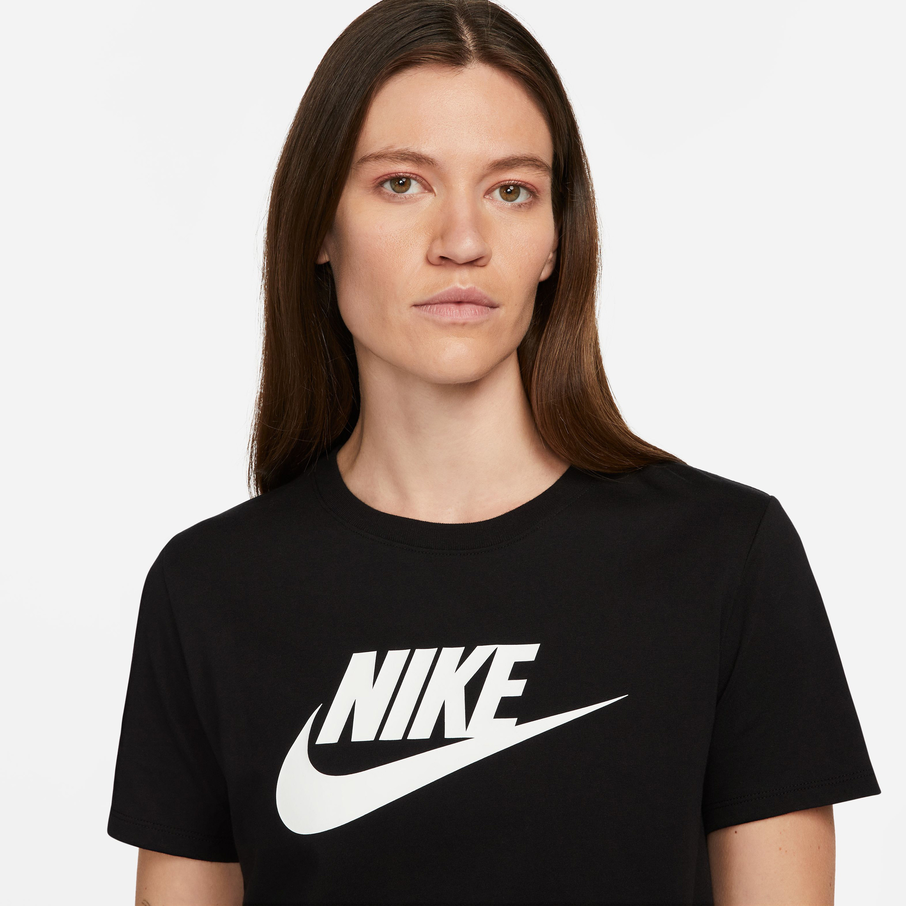 نايكي- تيشيرت رياضي نسائي أساسيات بشعار NKDX7906 | OE-sports-women-clothing-tshirtsandvests-image-4