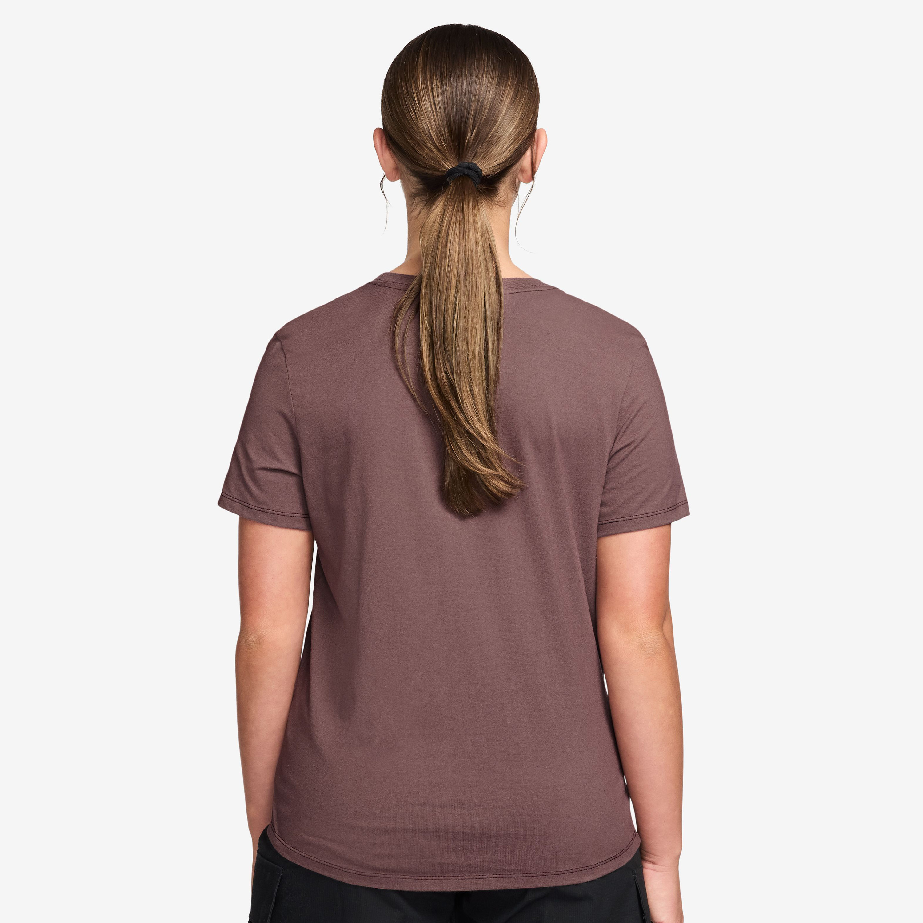 نايكي- تيشيرت رياضي نسائي أساسيات بشعار NKDX7906 | OE-sports-women-clothing-tshirtsandvests-image-3
