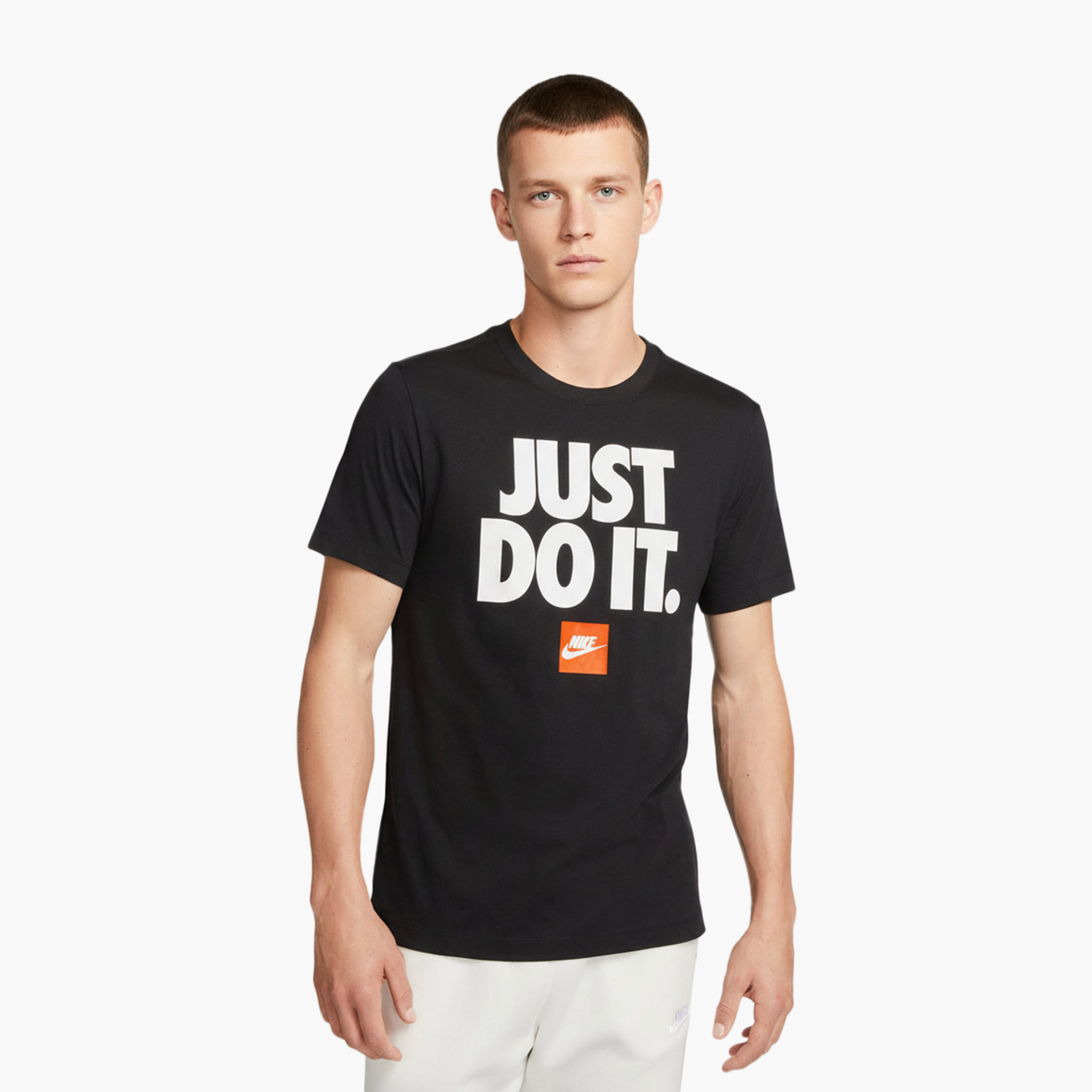 نايكي- تي شيرت رياضي للرجال NKDZ2989 | OE-men-clothing-sportswearandactivewear-tshirtsandpolos-image-1