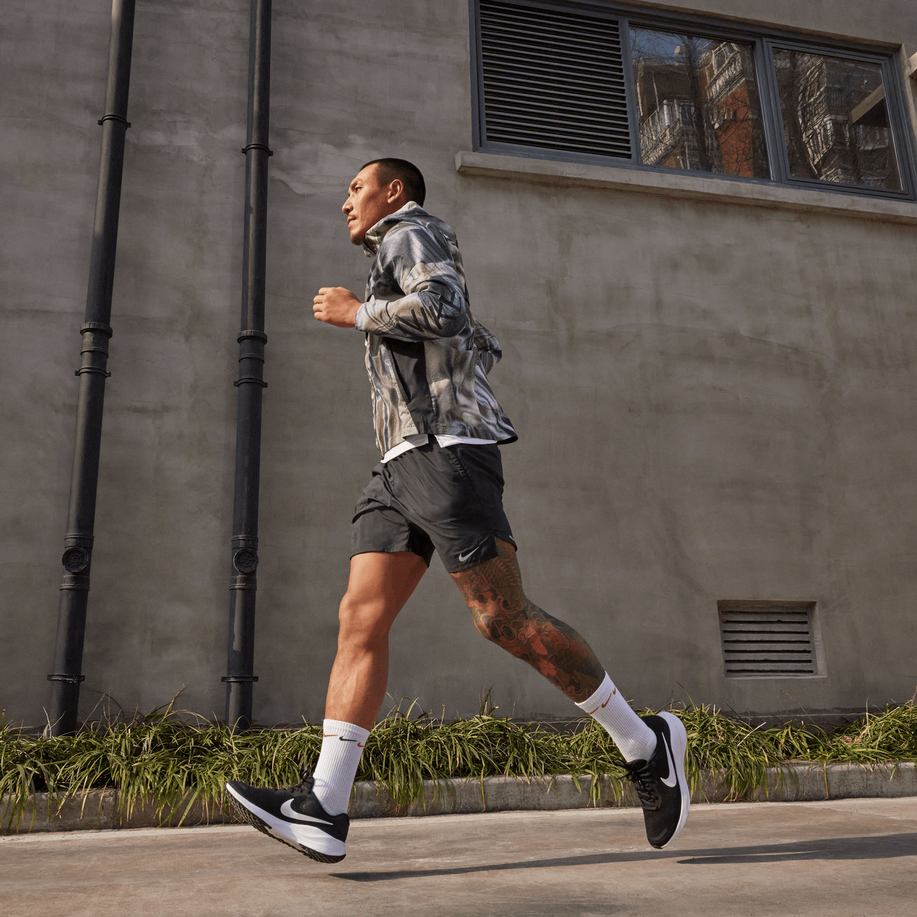 حذاء الجري نايكي ريفولوشن 7 للرجال برباط FB2207 | OE-sports-men-shoes-image-6