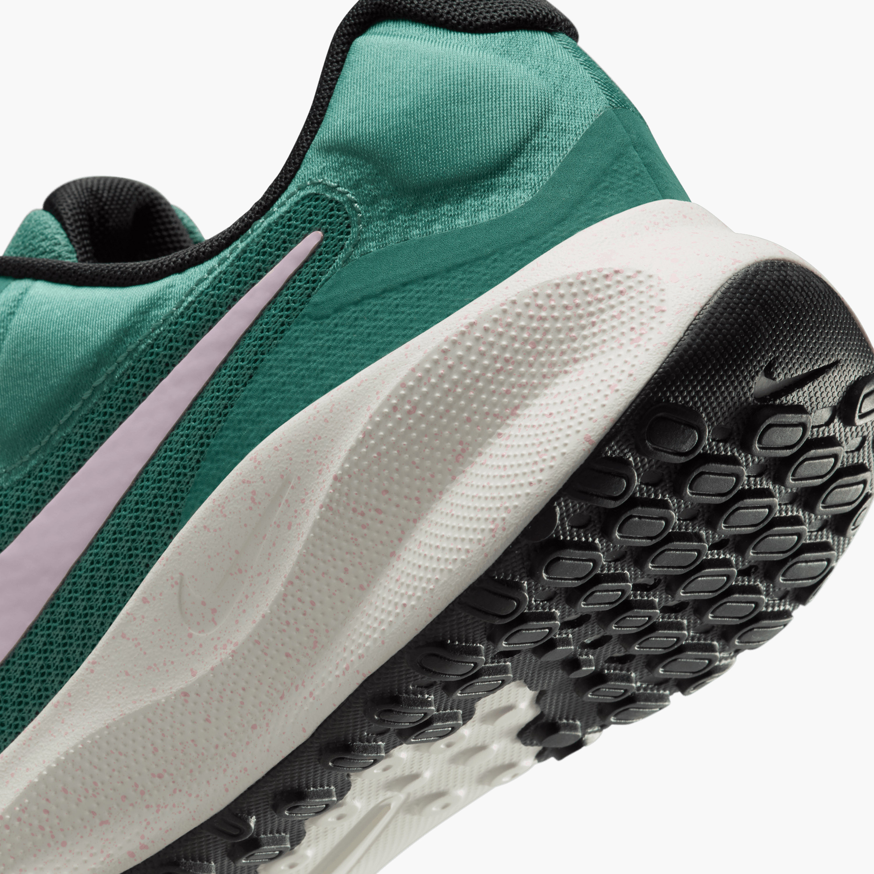 حذاء الجري نايكي ريفولوشن 7 للنساء برباط FB2208 | OE-sports-women-shoes-image-44
