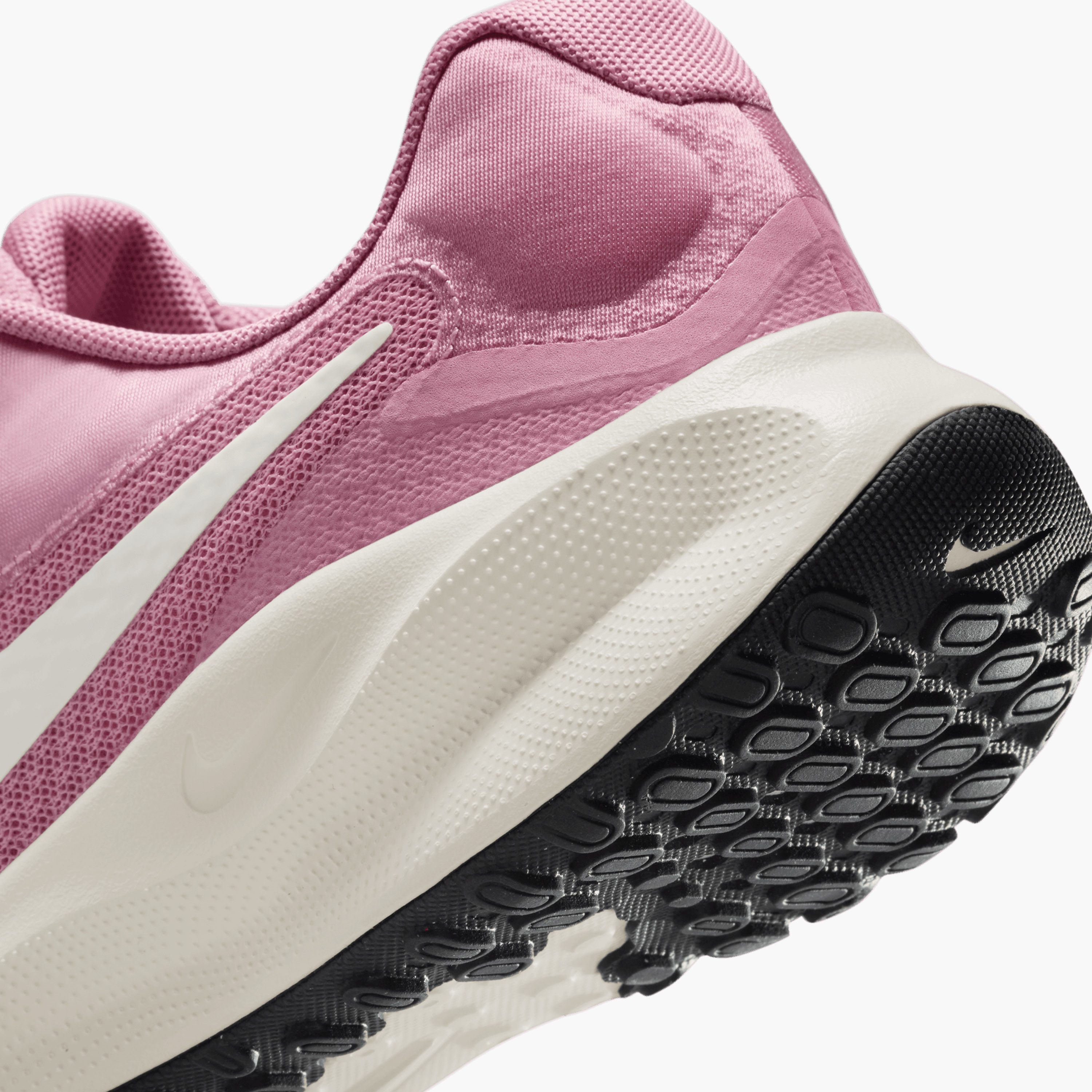 حذاء الجري نايكي ريفولوشن 7 للنساء برباط FB2208 | OE-sports-women-shoes-image-53