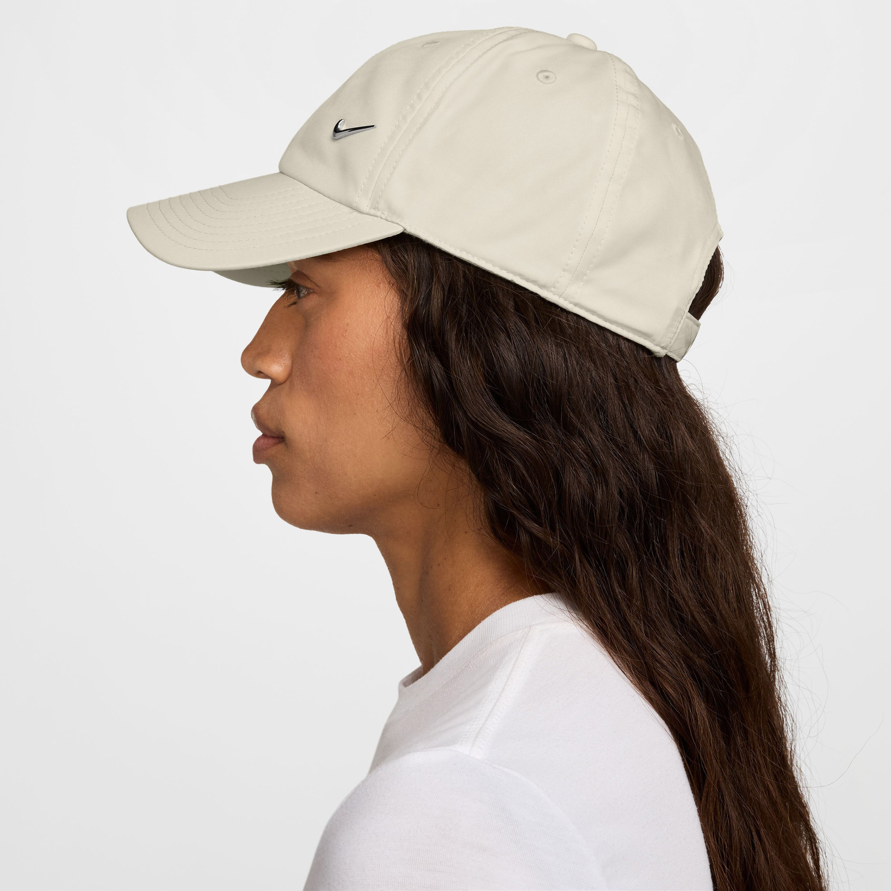 نايكي- قبعة دراي-فت كلوب  شعار معدنية غير المنظمة NKFB5372 | OE-women-clothingaccessories-capsandhats-image-2