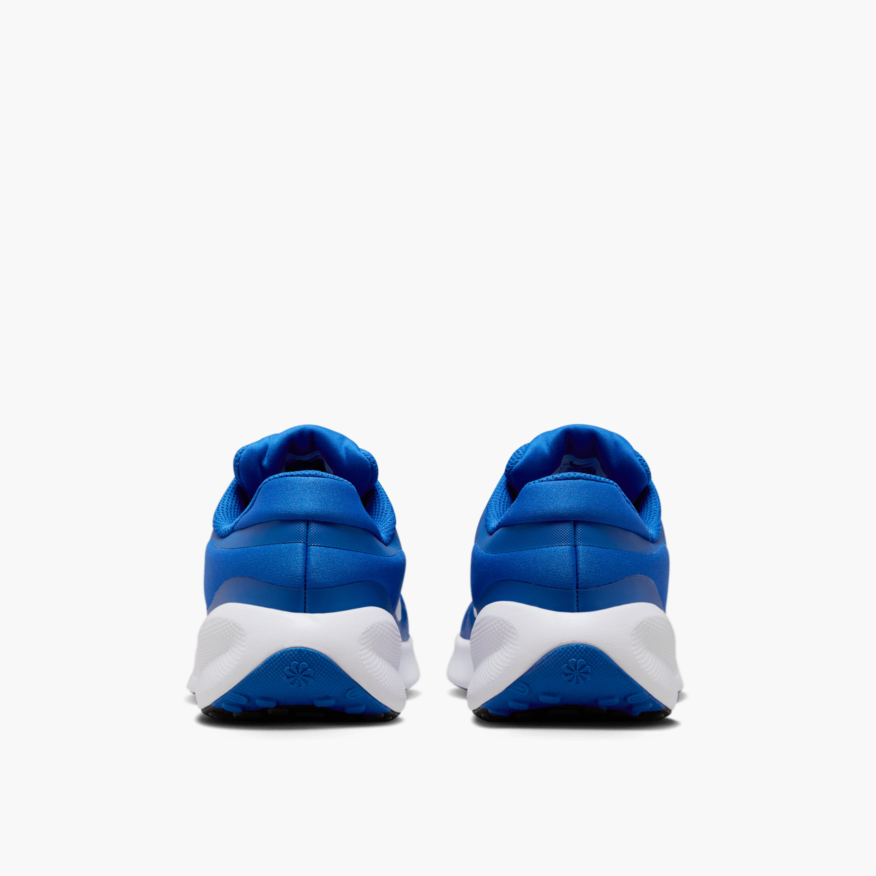 حذاء جري بنعل مبطّن ورباط نايك ريفولوشن 7 جي إس للأولاد من نايك-boys-shoes-sneakers-image-5