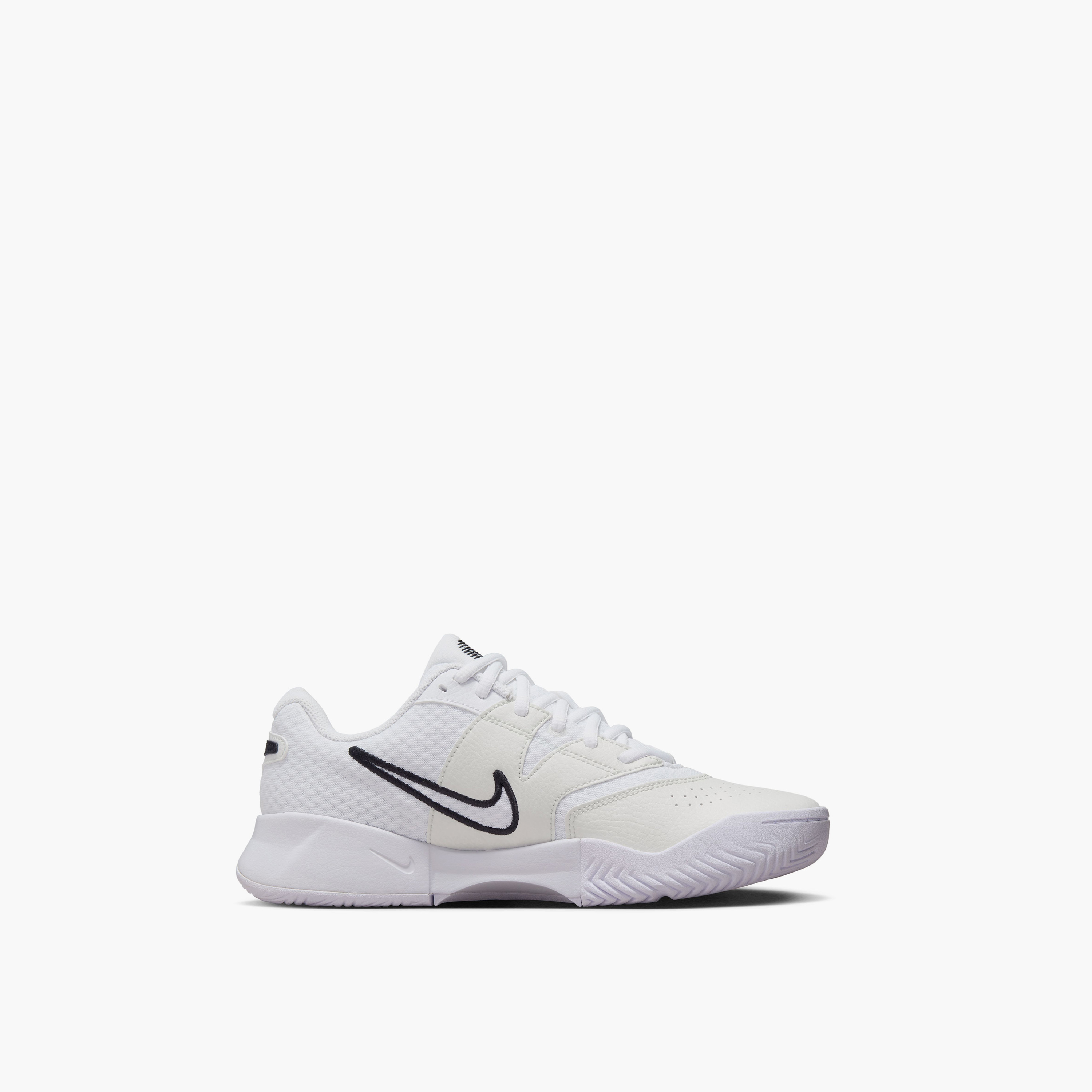 نايكي- حذاء تنس نسائي كورت لايت 4 برباط كاحل منخفض NKFD6575 | OE-sports-women-shoes-image-5