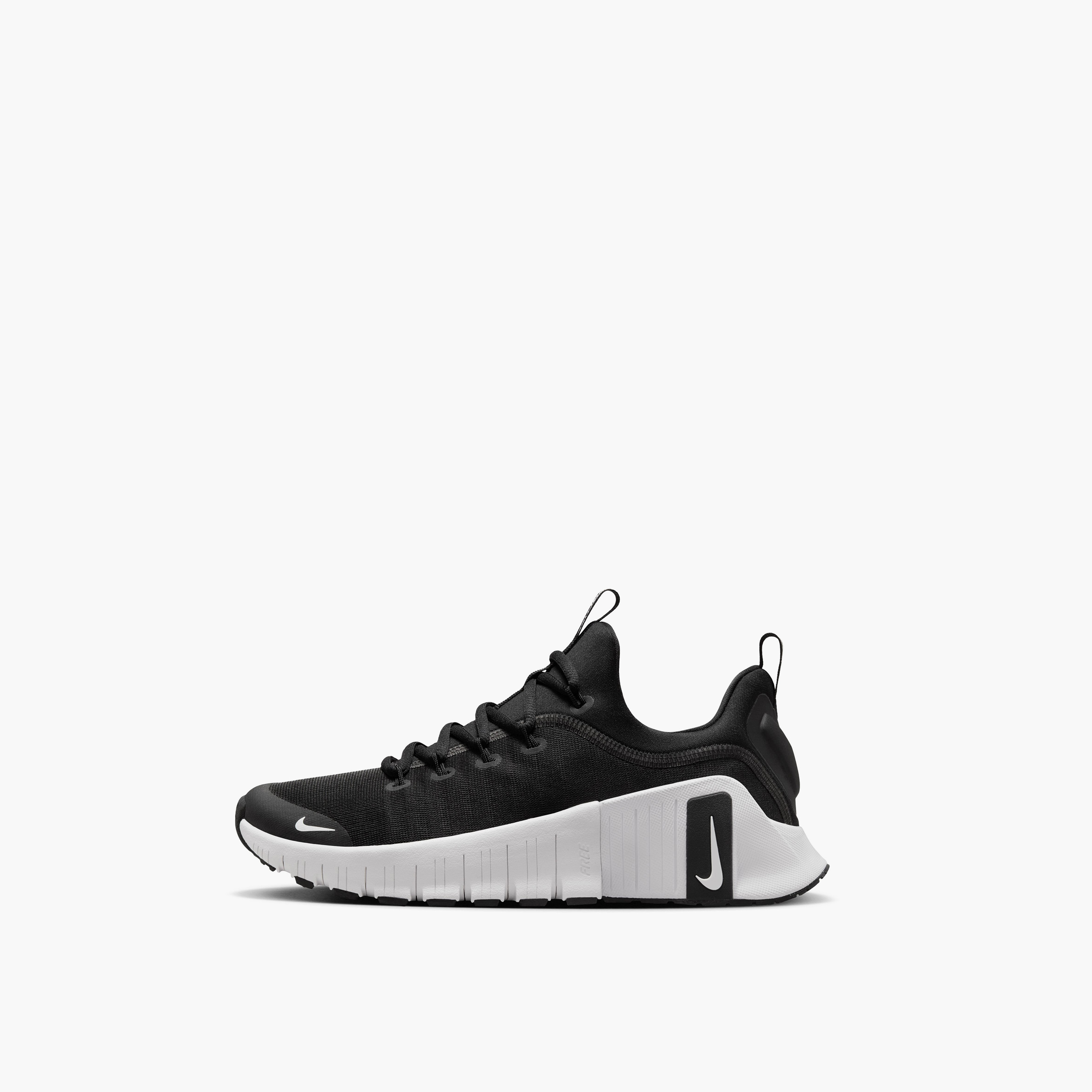 حذاء رياضي نايكي فري ميتكون 6 برباط للنساء FJ7126 | OE-sports-women-shoes-image-18