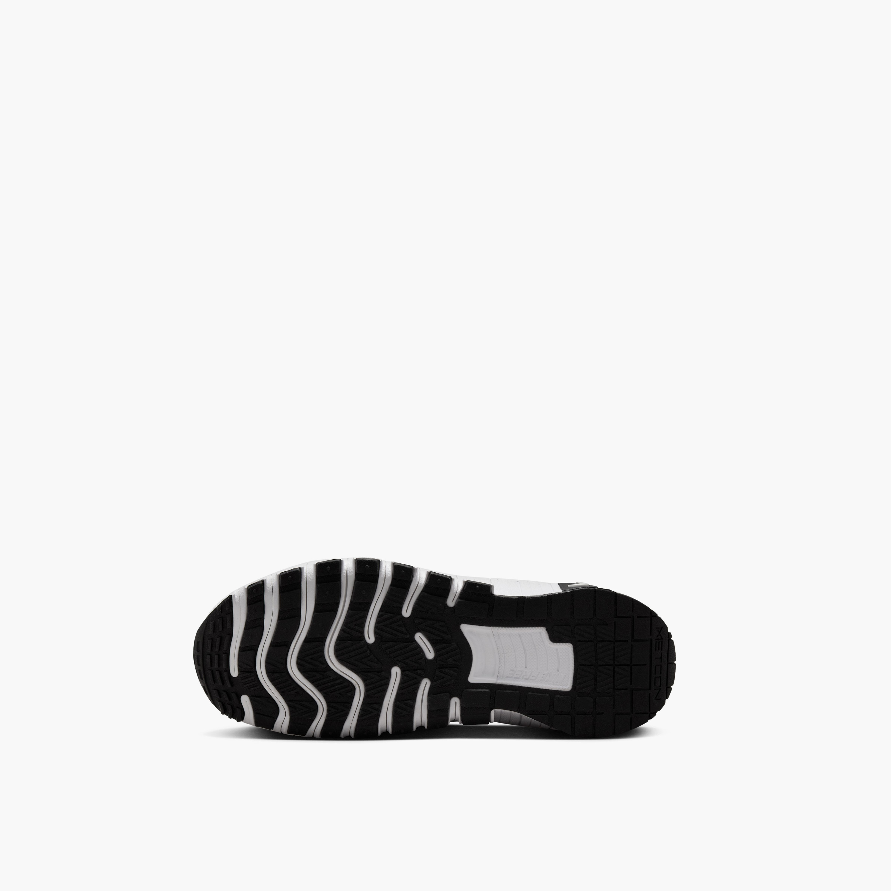 حذاء رياضي نايكي فري ميتكون 6 برباط للنساء FJ7126 | OE-sports-women-shoes-image-24