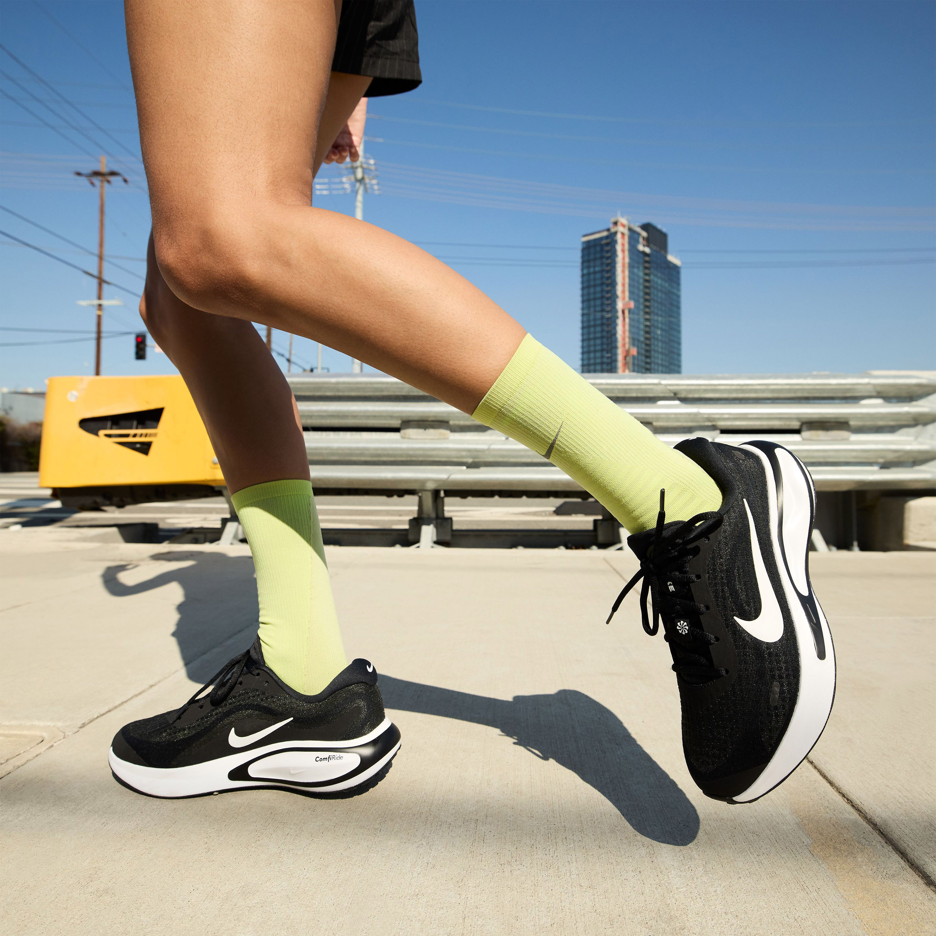 حذاء الجري جورني للنساء من نايكي برباط FJ7765 | OE-sports-women-shoes-image-40