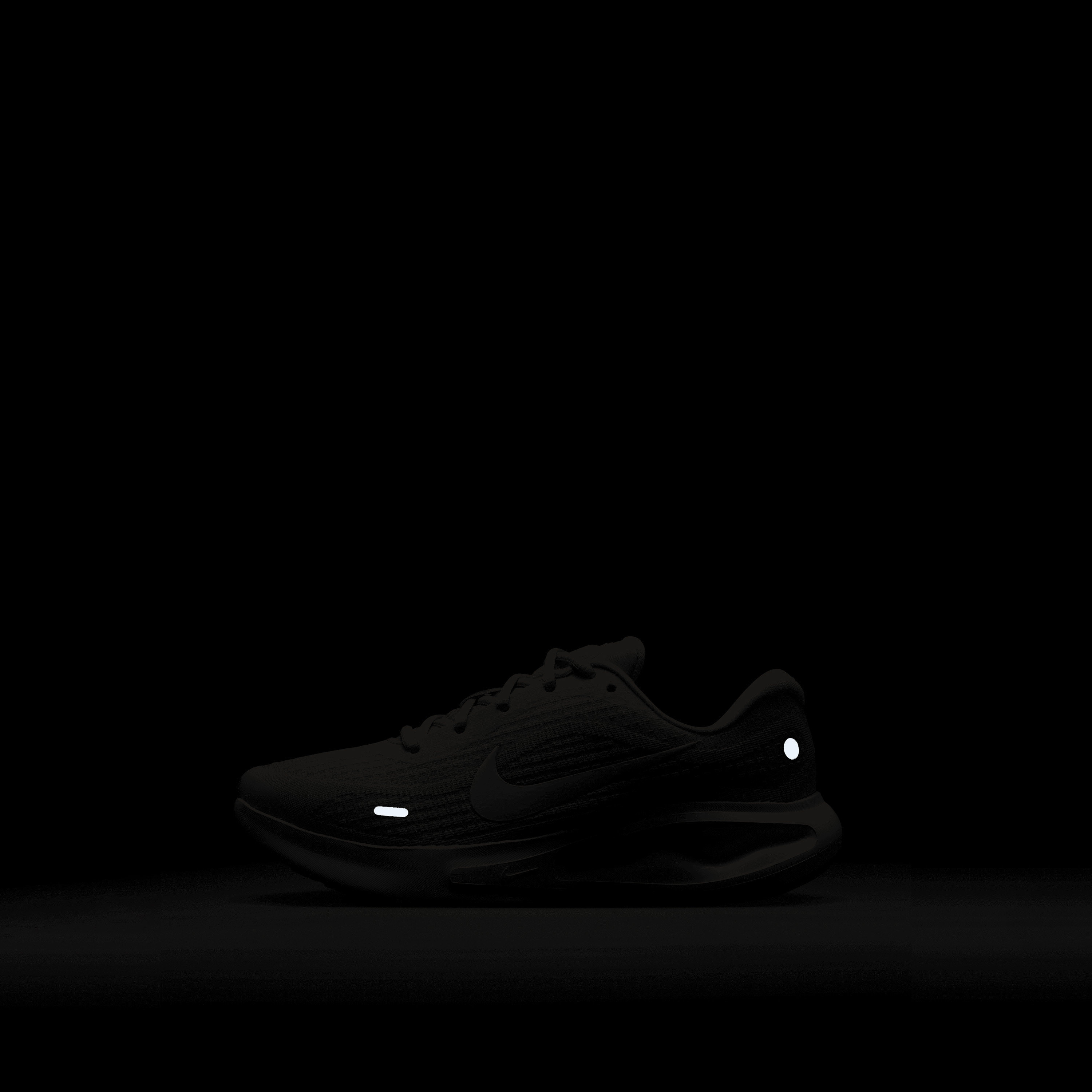 حذاء الجري جورني للنساء من نايكي برباط FJ7765 | OE-sports-women-shoes-image-19