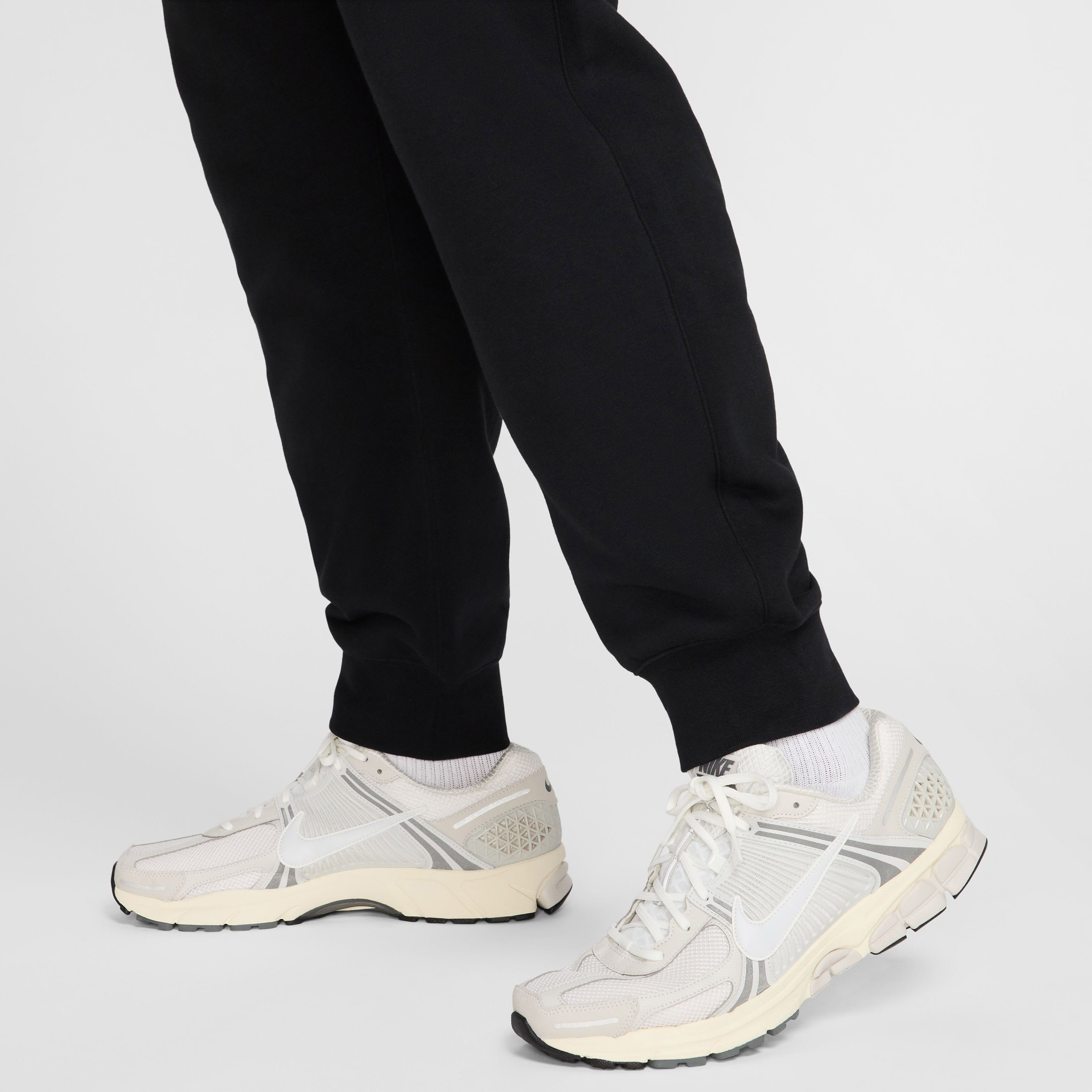 نايكي- بنطال رياضي رجالي NKFN3787 | OE-men-clothing-sportswearandactivewear-bottoms-joggers-image-7