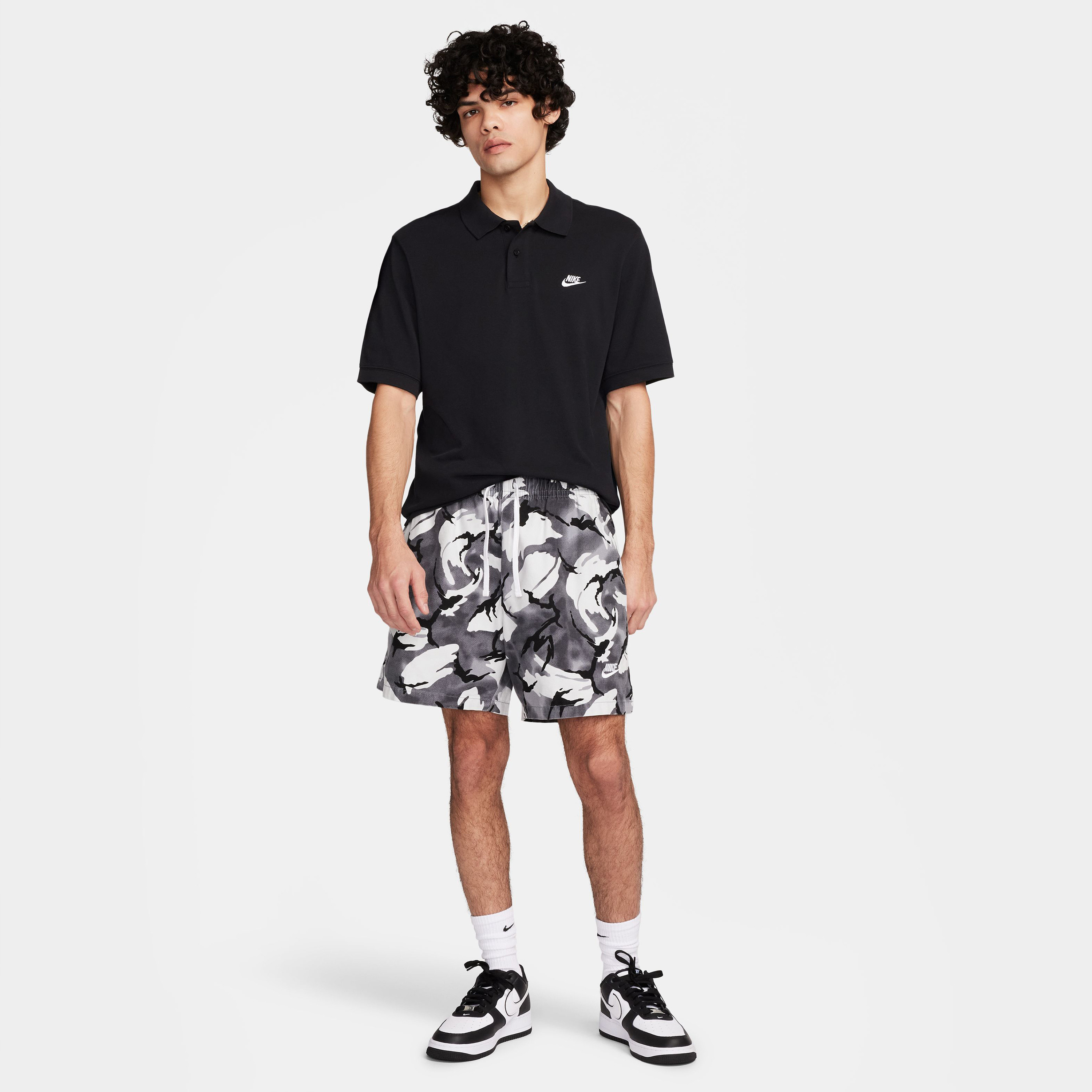 Nike Men's Club Short Sleeve Pique Polo T-Shirt-men-clothing-tshirtsandpolos-polos-image-2