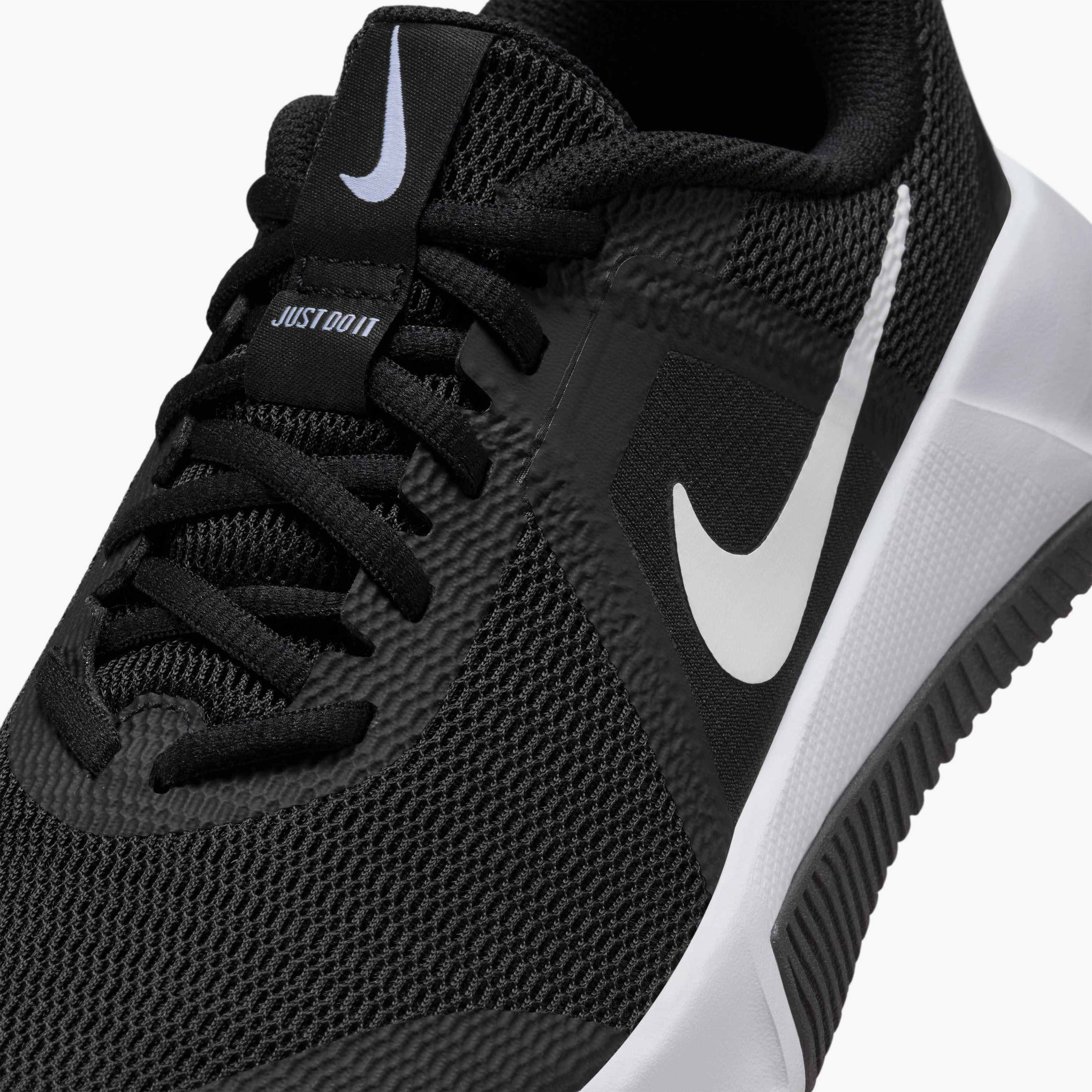 نايكي- حذاء رياضي نسائي MC بثلاثة أربطة، NKFQ1830 | OE-sports-women-shoes-image-8