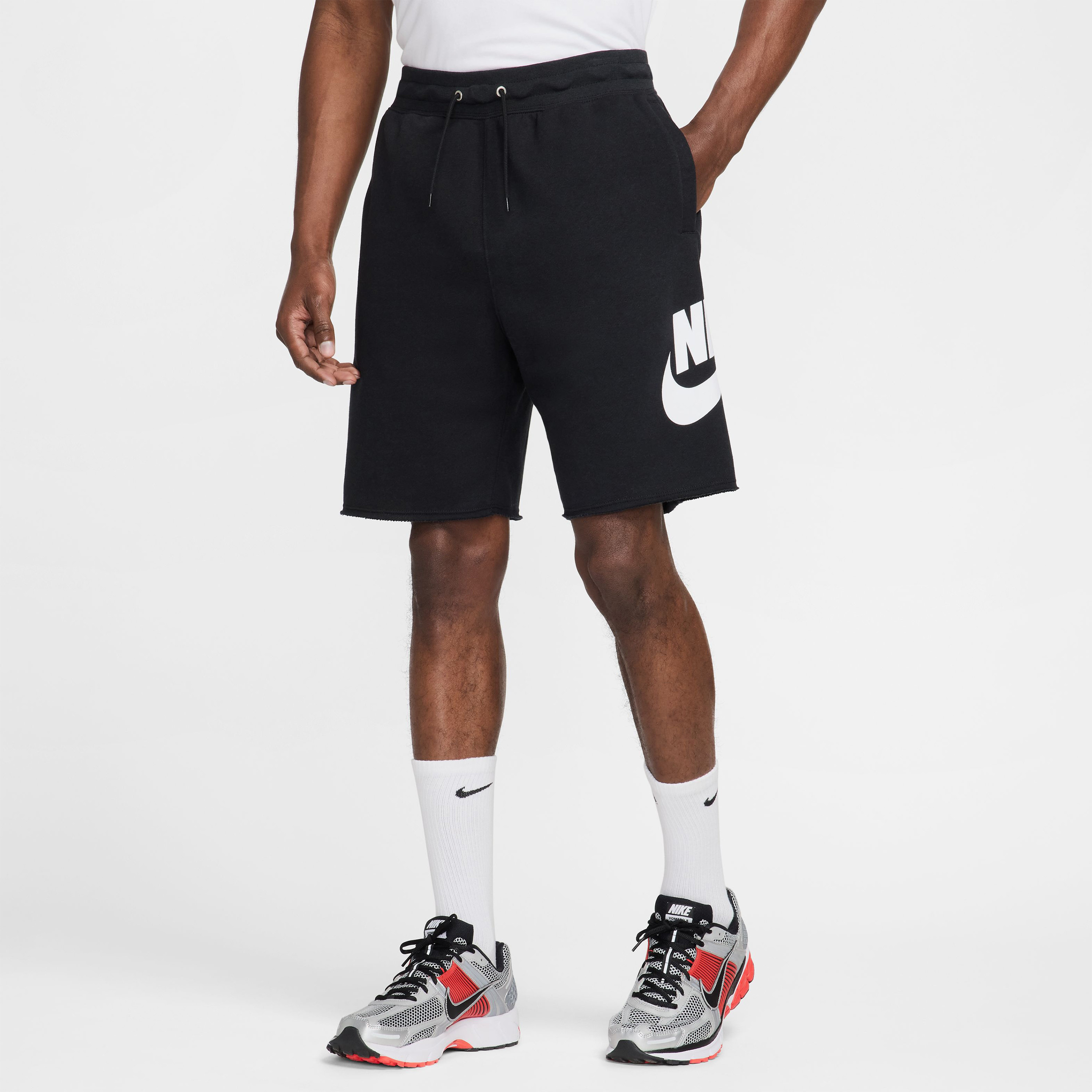 نايكي- شورت كلوب رجالي قماش تيري الفرنسي NKFQ4950 | OE-men-clothing-bottoms-shorts-image-3