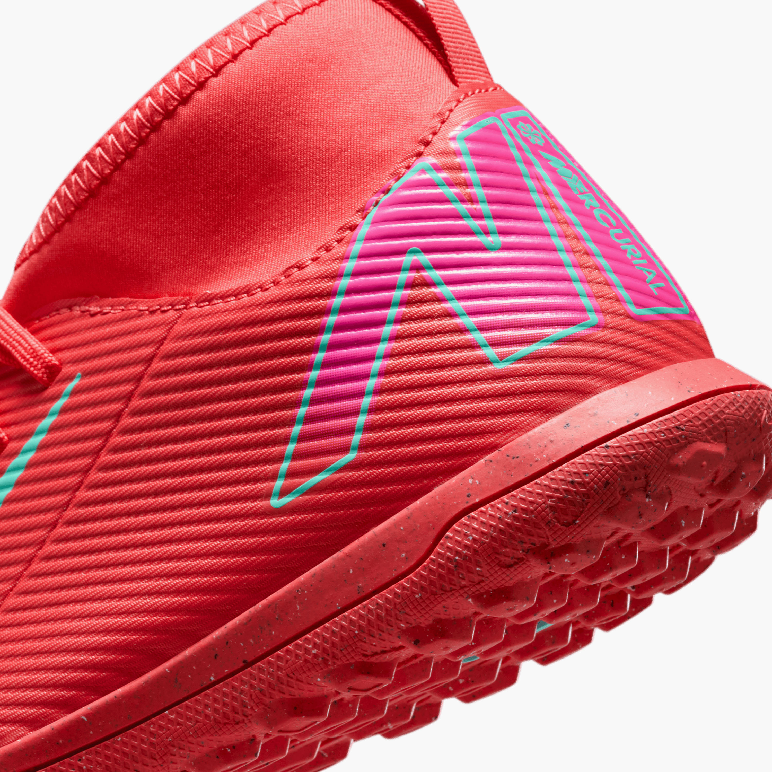 حذاء كرة قدم بنعل مبطّن ورباط جونيور سوبرفلاي 10 كلوب تي إف للأولاد من نايك-sports-boys-shoes-image-8