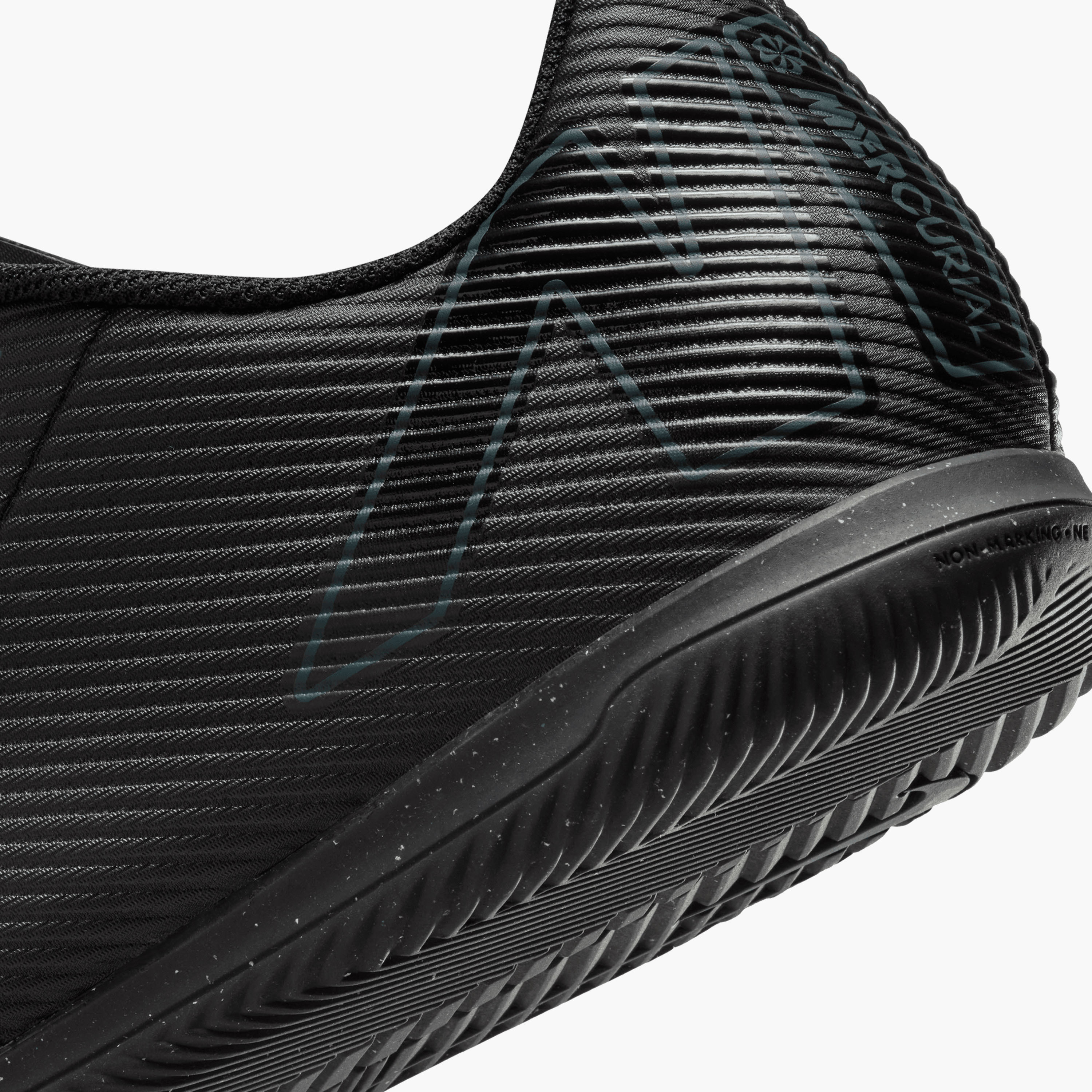 Nike Men's Vapor 16 Club Lace-Up Indoor Football Boots-sports-men-shoes-image-8