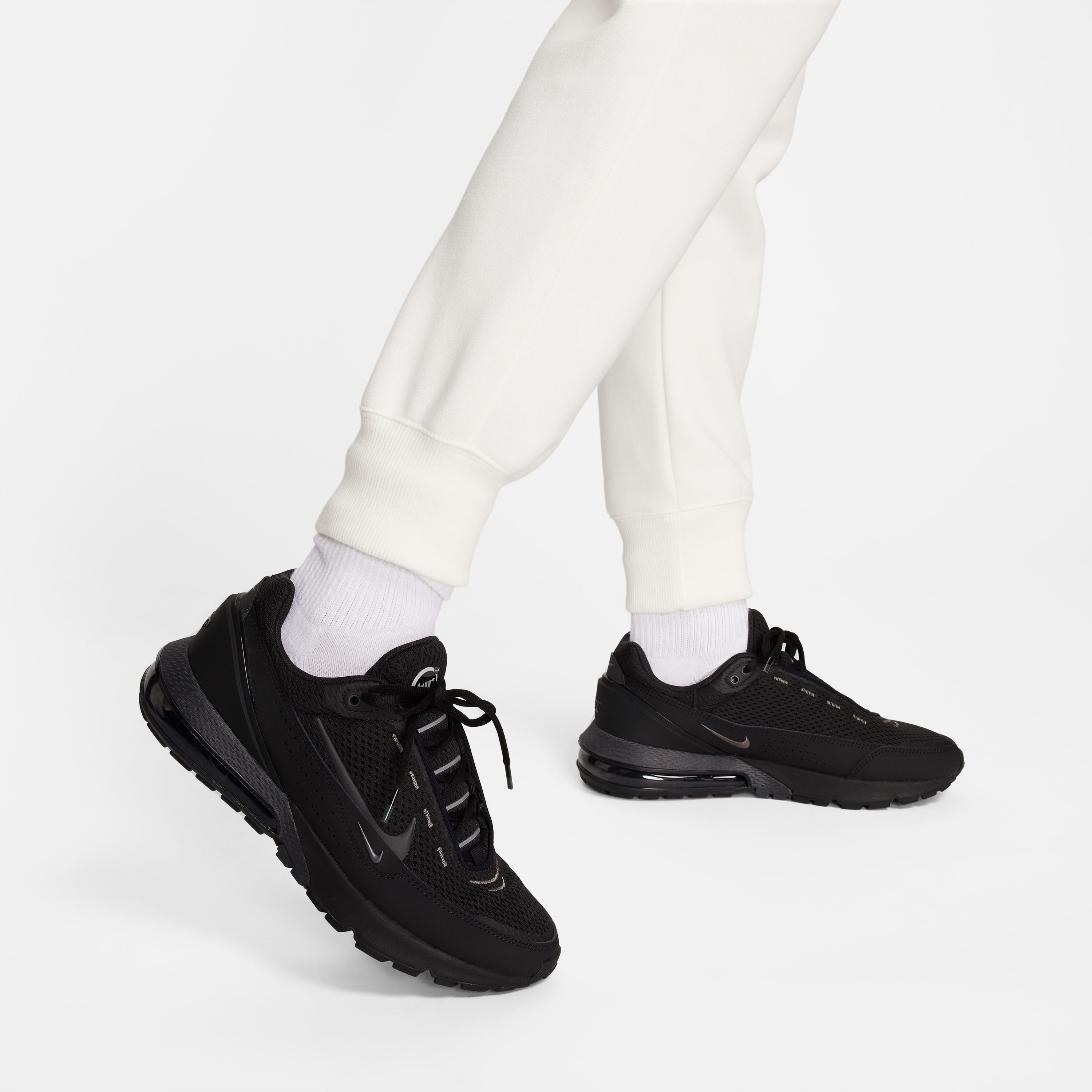 نايكي- بنطال رياضي نسائي من فينيكس فليس بخصر متوسط ​​NKFZ7626 | OE-women-clothing-bottoms-joggers-image-7