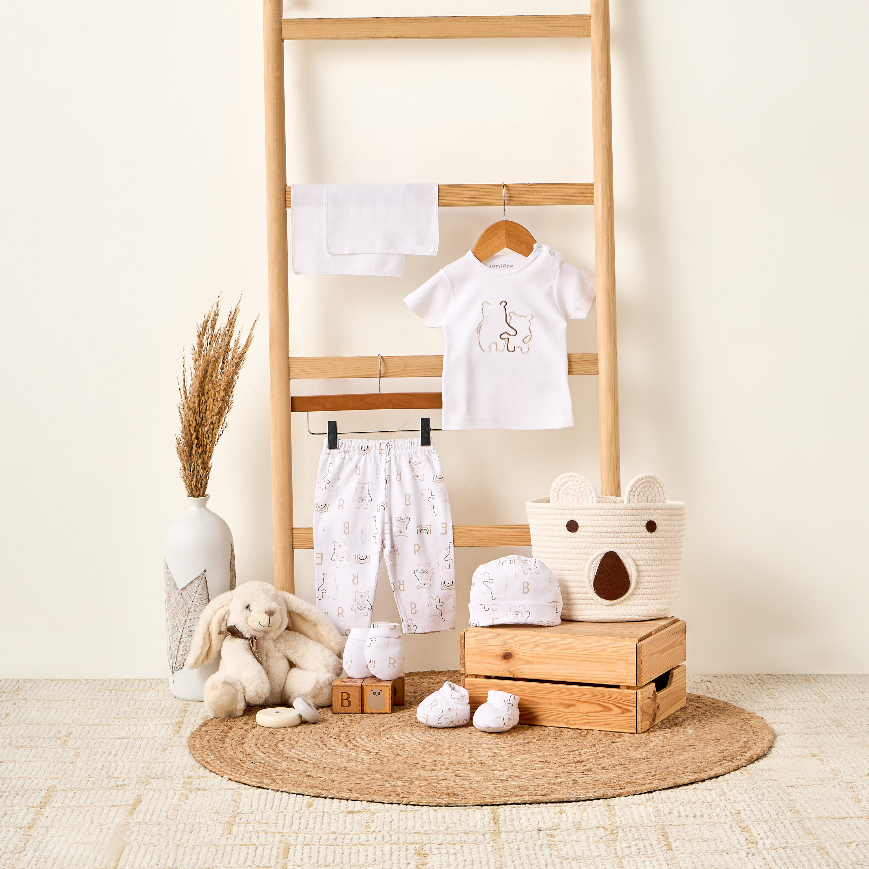 طقم هدايا ملابس بطبعات دب 7 قطع من جونيورز-baby-boys-clothing-setsandcoords-image-13