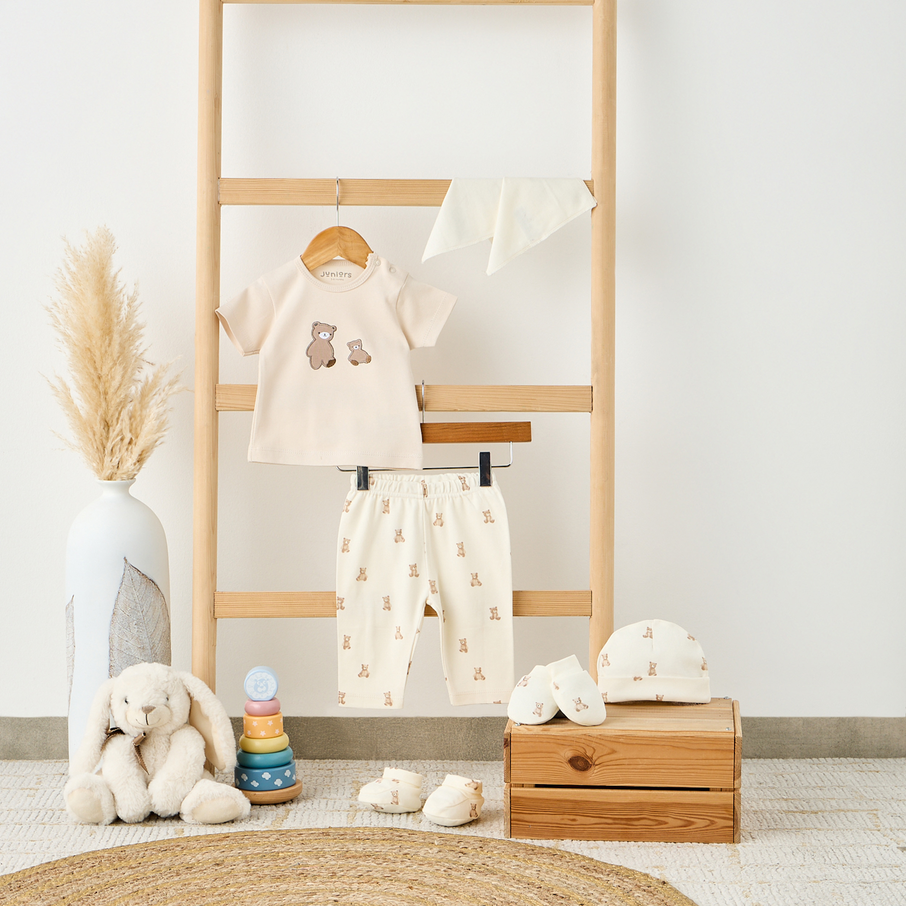 طقم من 8 قطع ملابس بطبعات من جونيورز-baby-boys-clothing-setsandcoords-image-12