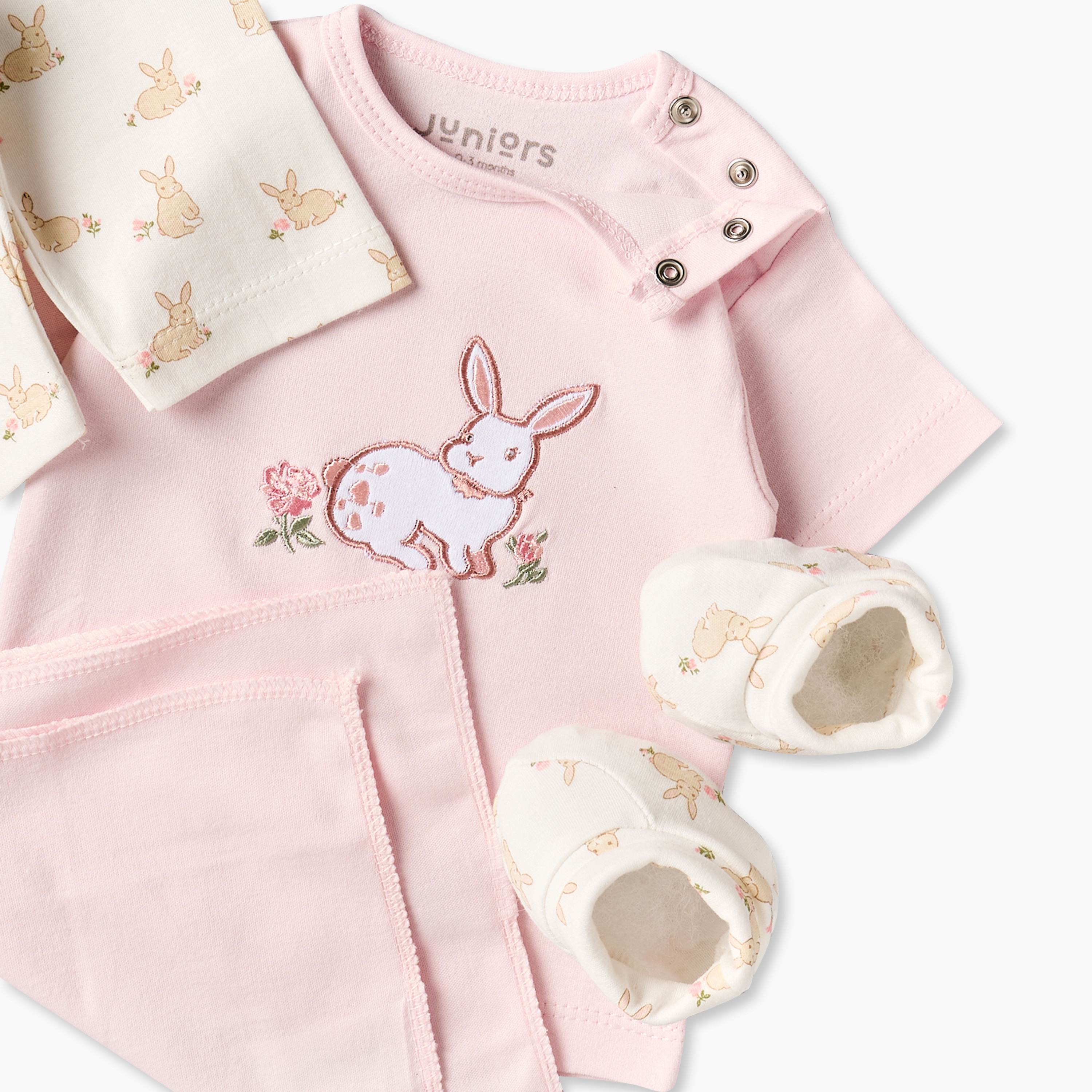 طقم هدايا ملابس أطفال بطبعات أرنب من جونيورز - 8 قطع-baby-girls-clothing-setsandcoords-image-10