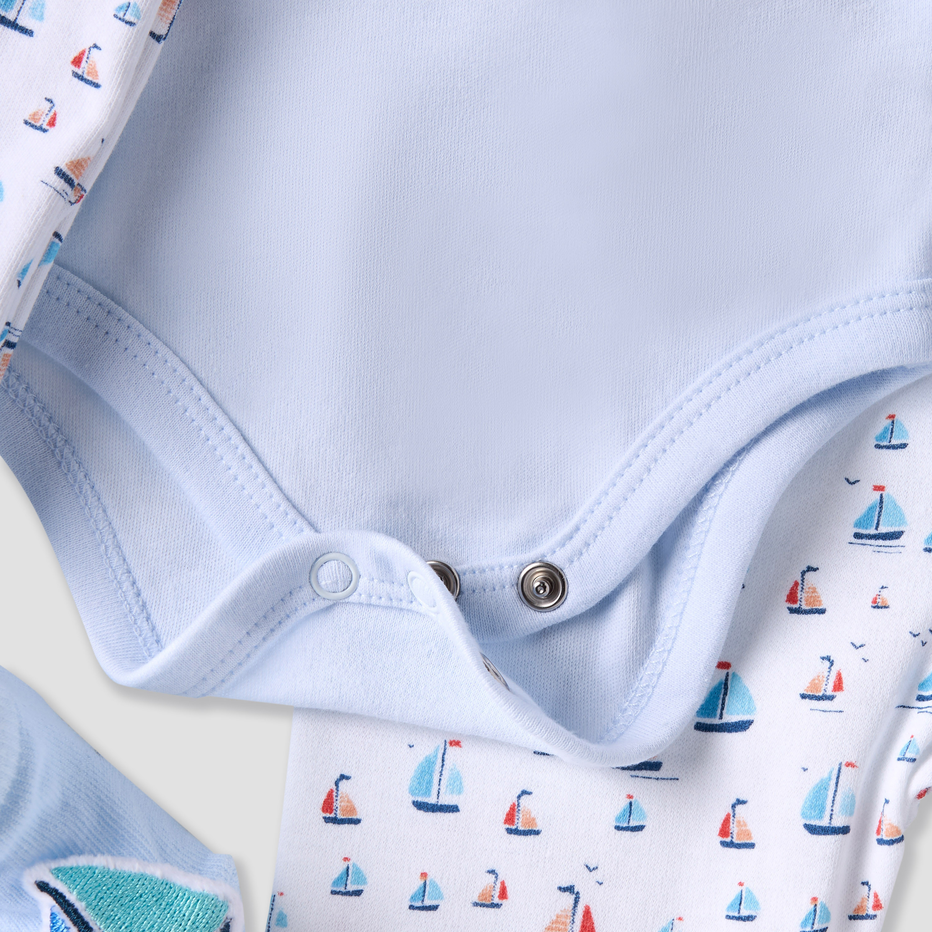 Set of 12 Juniors Clothing Gift Set with Sailboat Print-baby-boys-clothing-setsandcoords-image-15