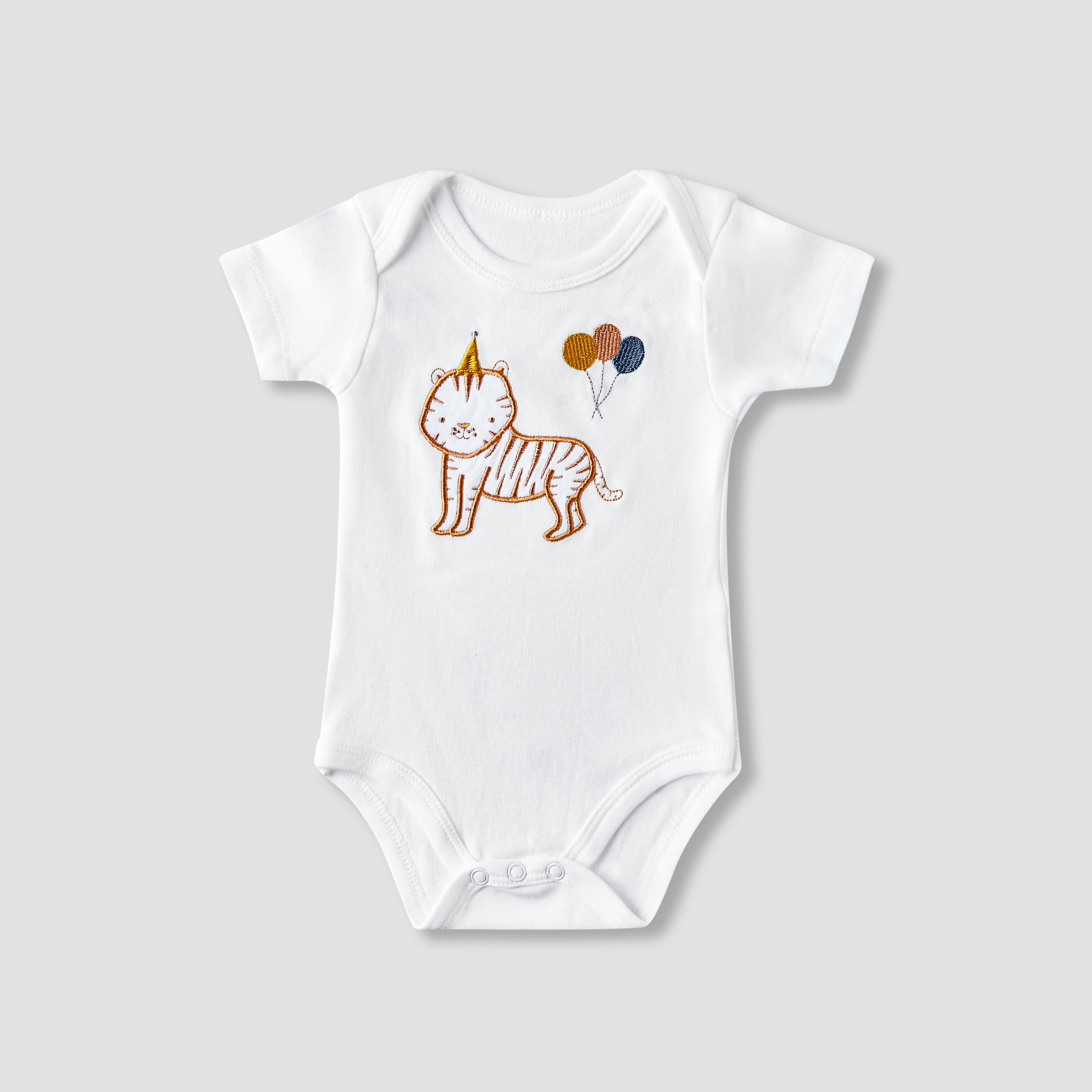 Set of 12 Juniors Clothing Gift Set with Print-baby-boys-clothing-setsandcoords-image-3