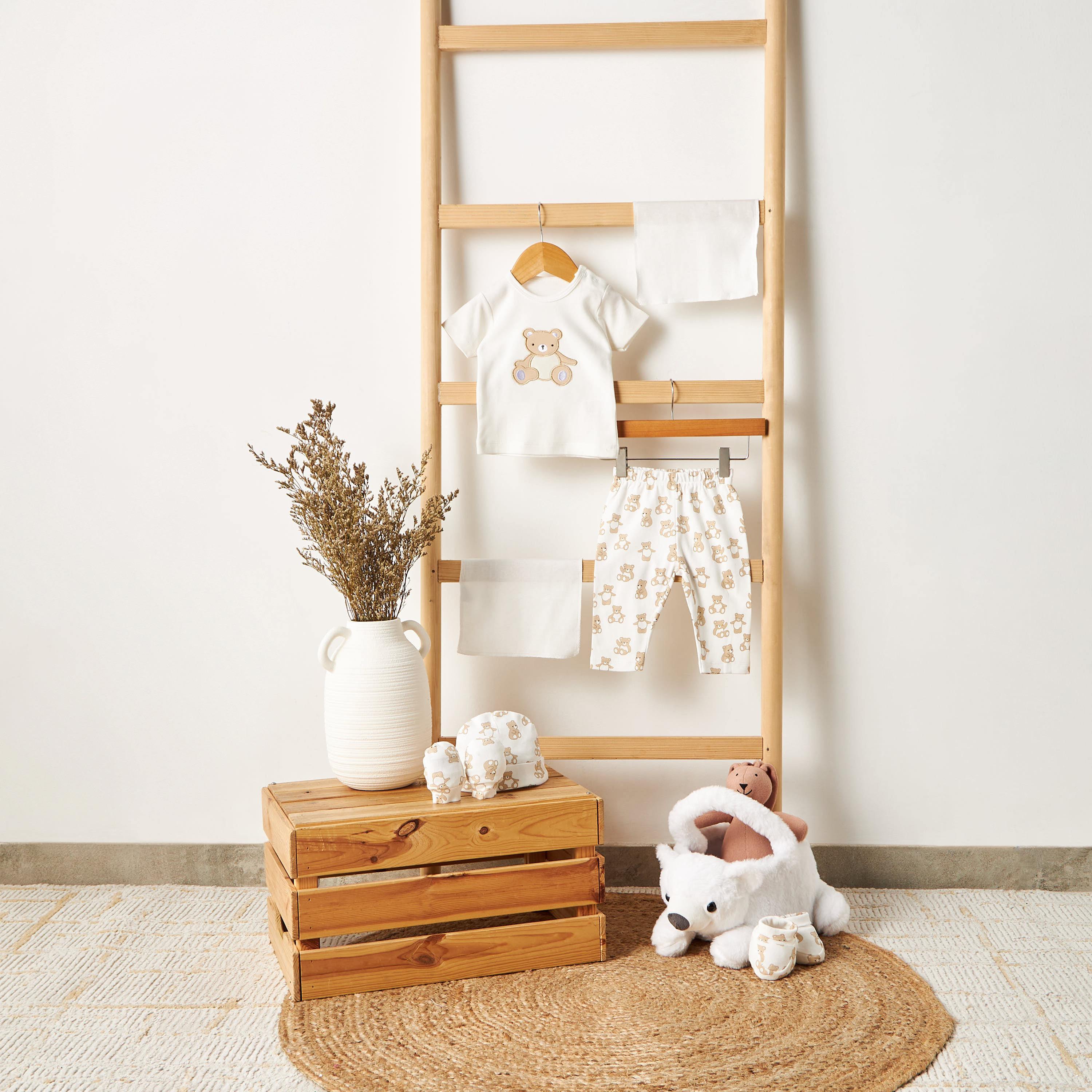 Set of 8 Juniors Clothing Gift Set with Bear Print-baby-boys-clothing-setsandcoords-image-11