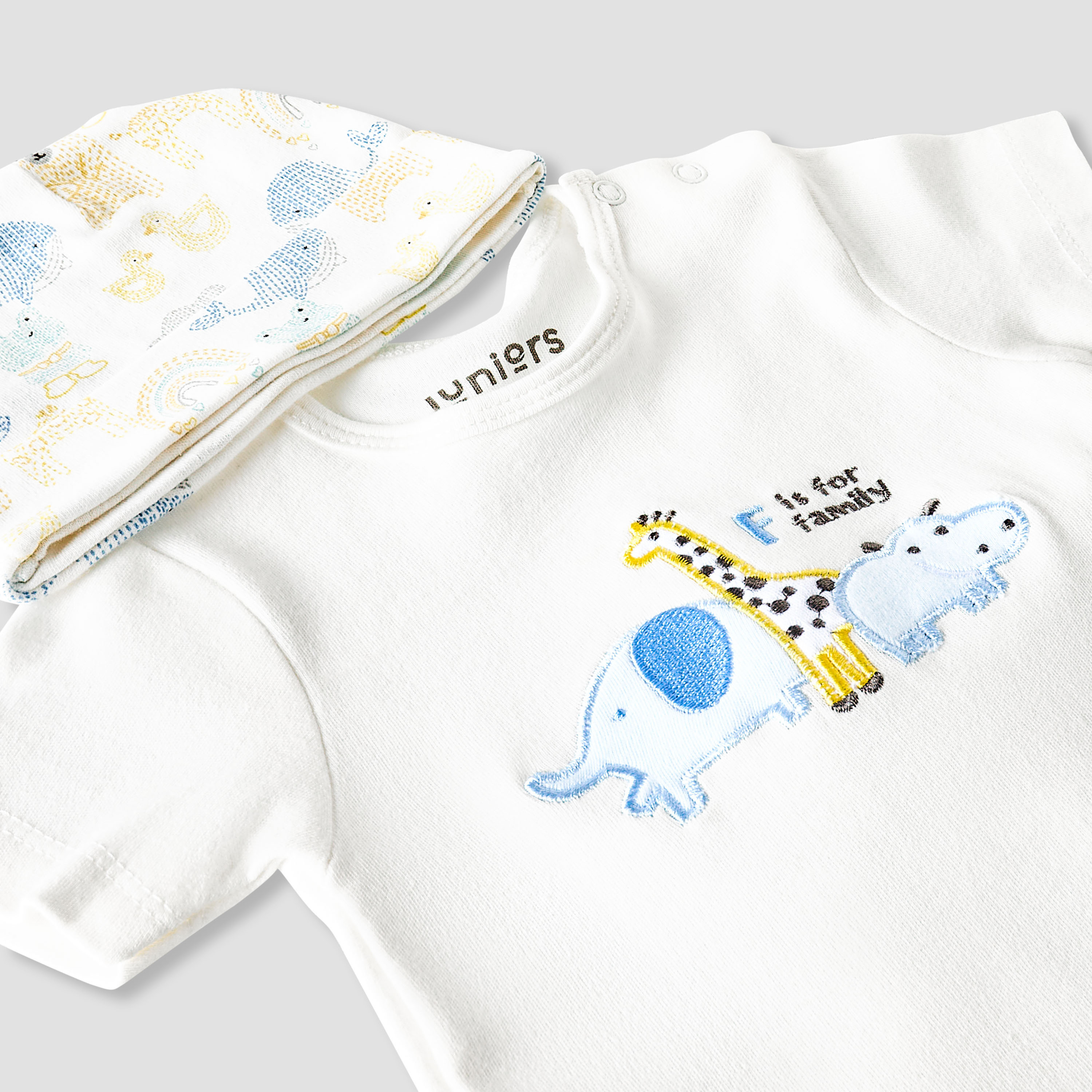 Set of 8 Juniors Clothing Gift Set with Print-baby-boys-clothing-setsandcoords-image-12