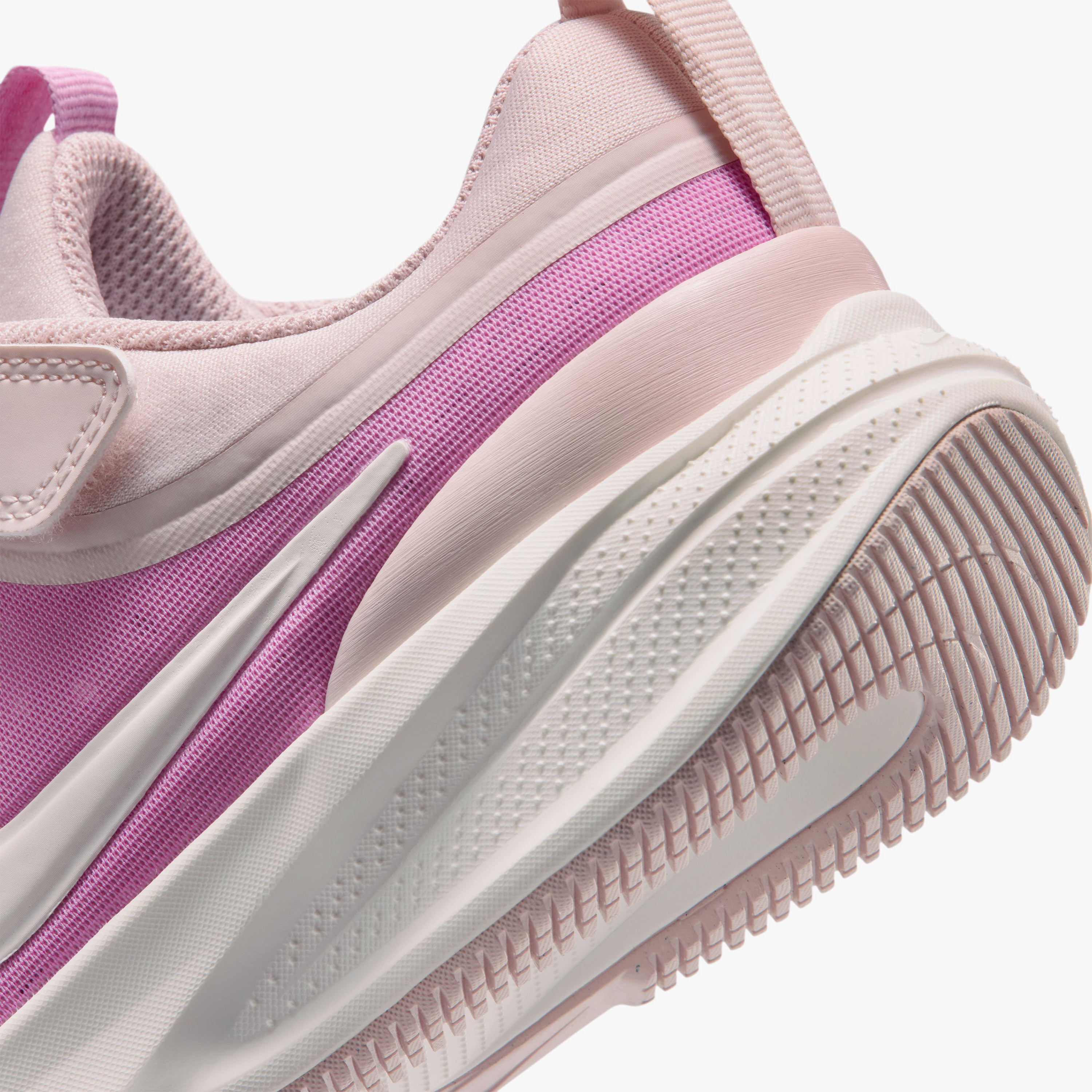Nike Girls Star Runner 5 Bungee Lace Running Shoes NKHF7005 | OE-girls-shoes-sneakers-image-6
