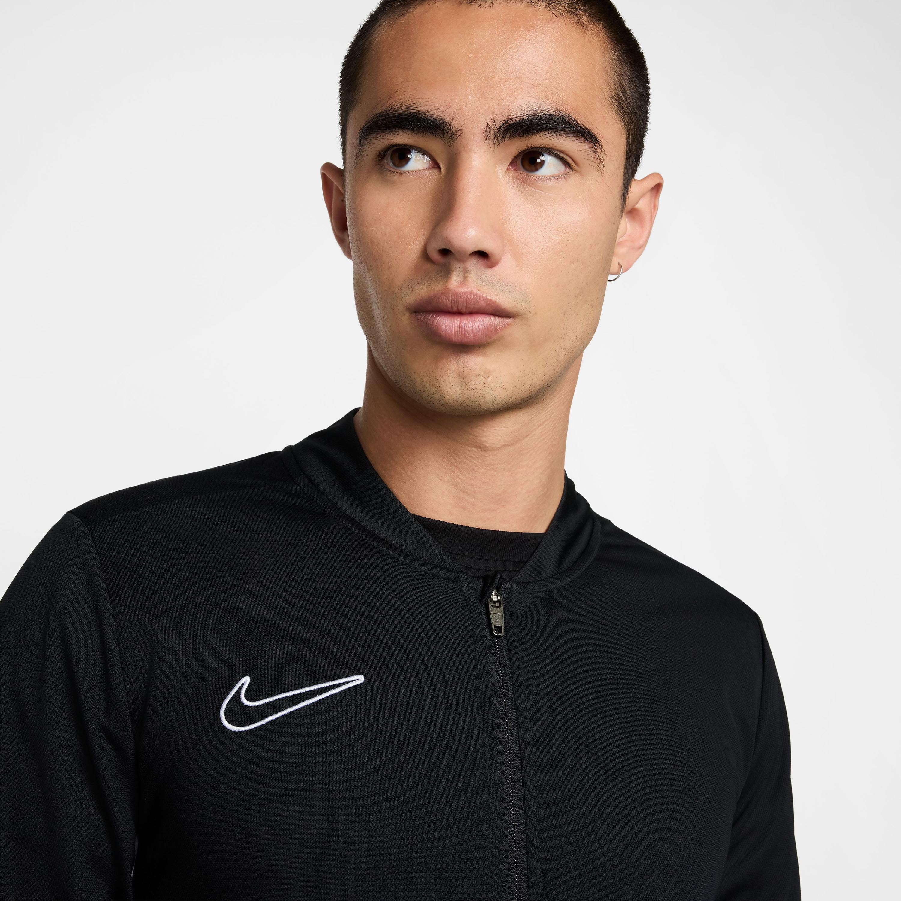 نايكي- بدلة ​​رياضية لكرة القدم رجالي أكاديمي دراي-فت NKHJ3773 | OE-men-clothing-sportswearandactivewear-tracksuits-image-4