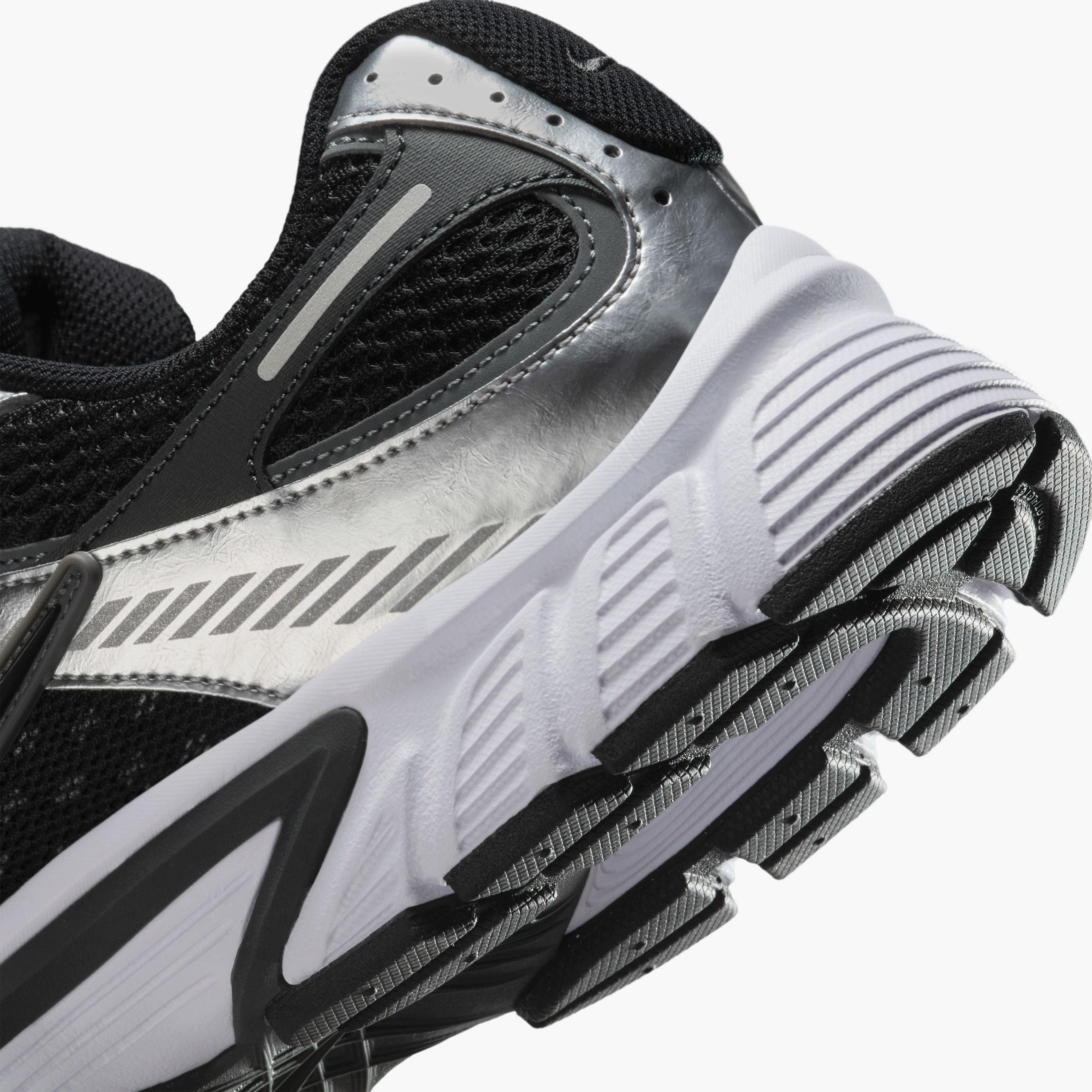 نايكي- حذاء رياضي رجالي V5 RNR برباط كاحل منخفض NKHJ5228 | OE-sports-men-shoes-image-41