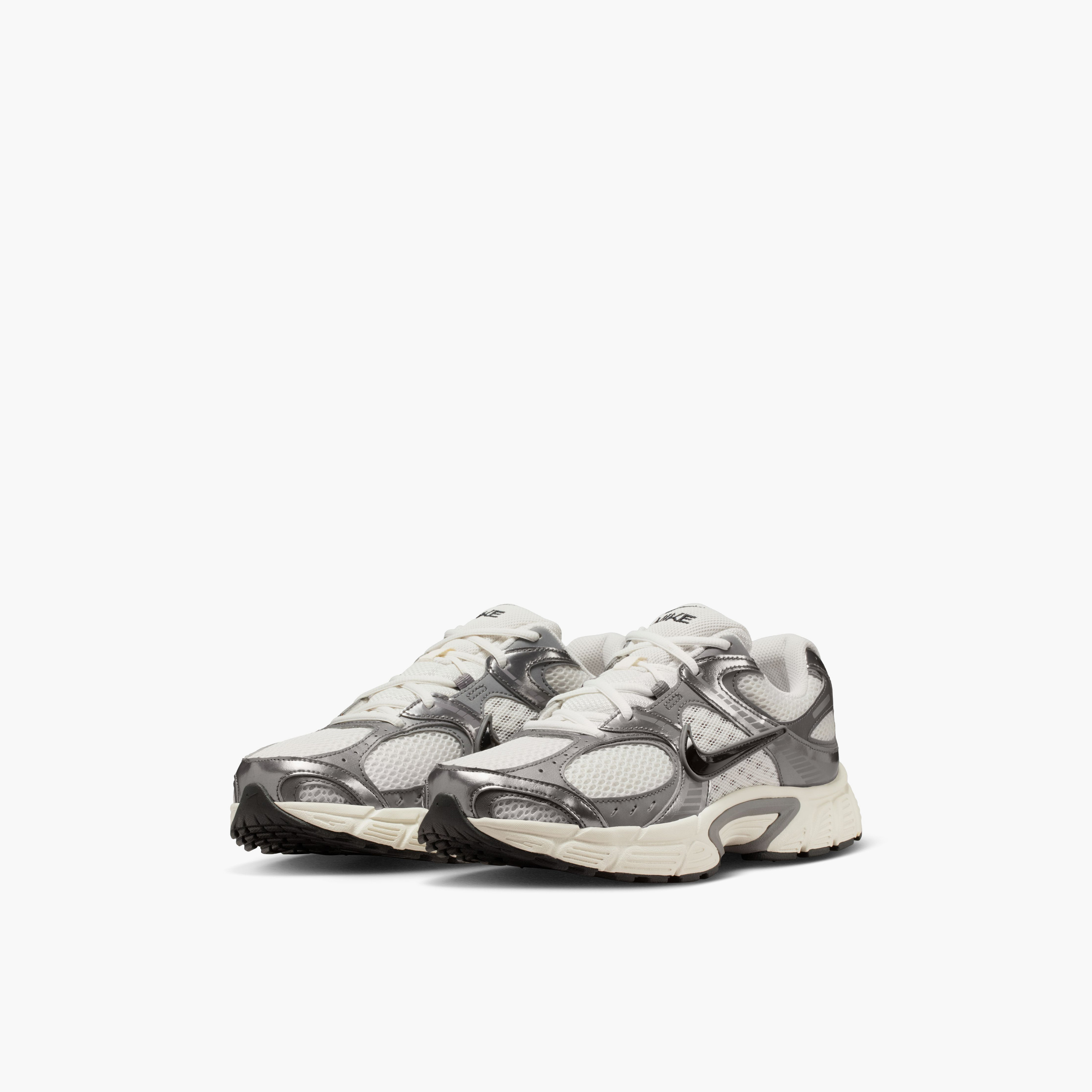 نايكي- حذاء رياضي رجالي V5 RNR برباط كاحل منخفض NKHJ5228 | OE-sports-men-shoes-image-45