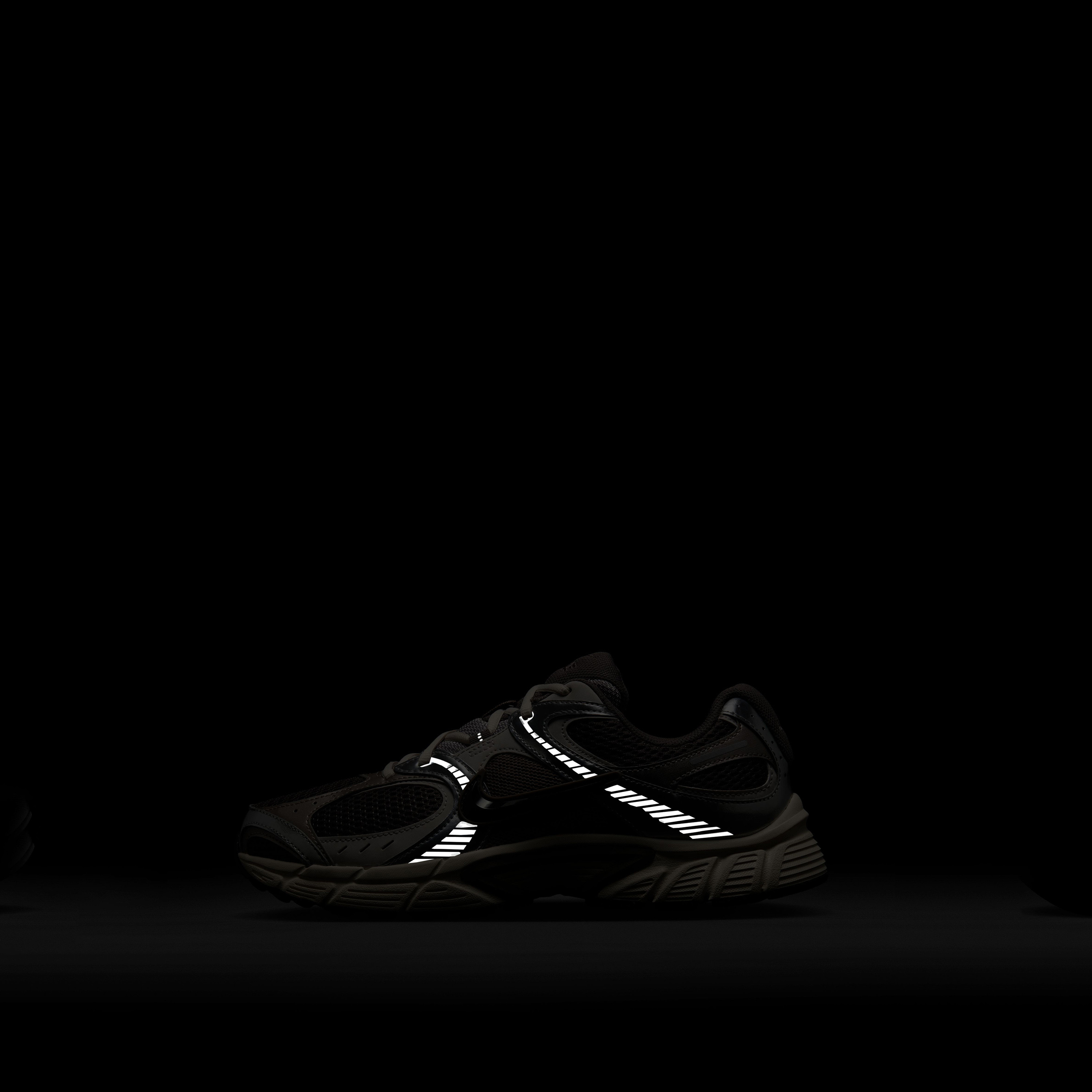 نايكي- حذاء رياضي رجالي V5 RNR برباط كاحل منخفض NKHJ5228 | OE-sports-men-shoes-image-33