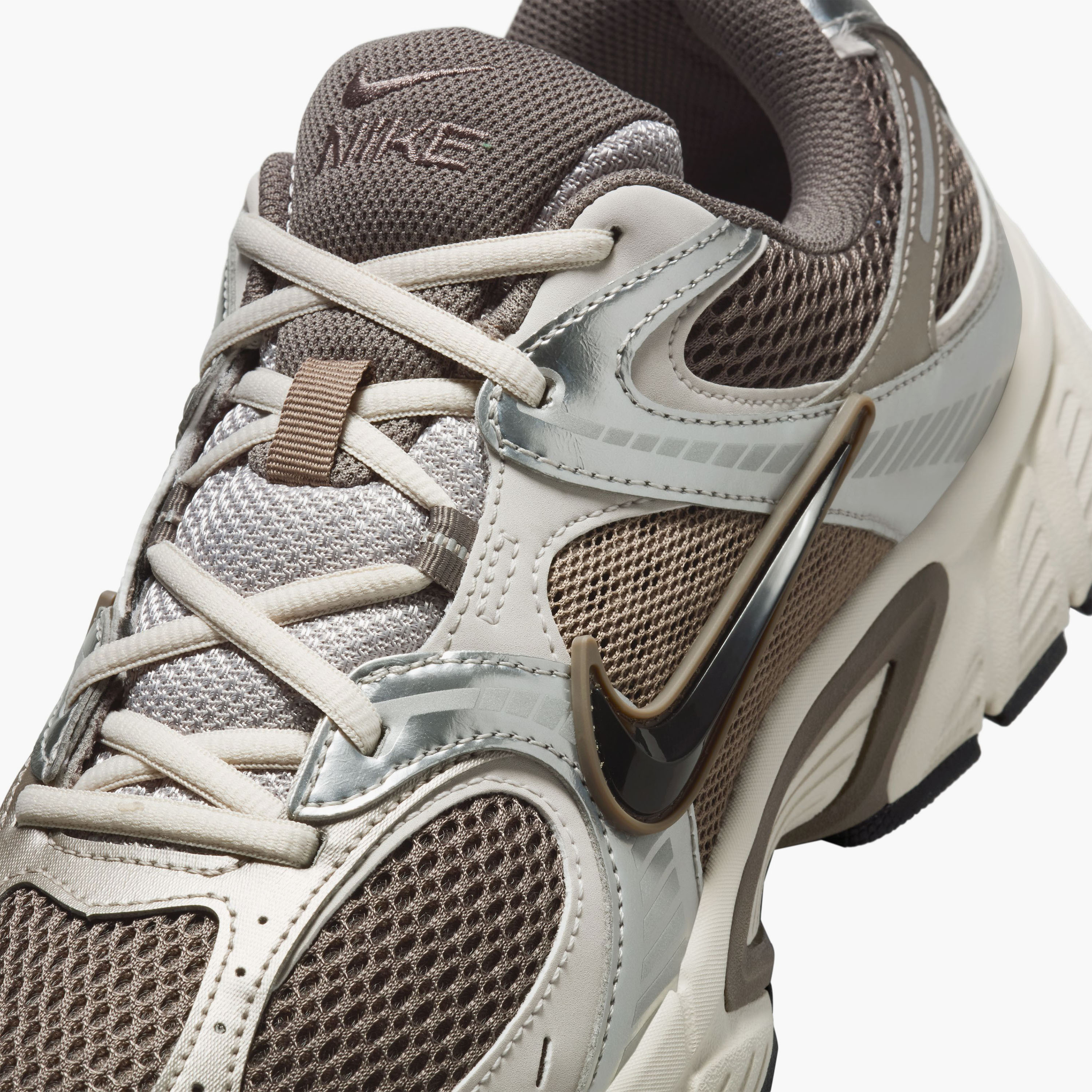 نايكي- حذاء رياضي رجالي V5 RNR برباط كاحل منخفض NKHJ5228 | OE-sports-men-shoes-image-30
