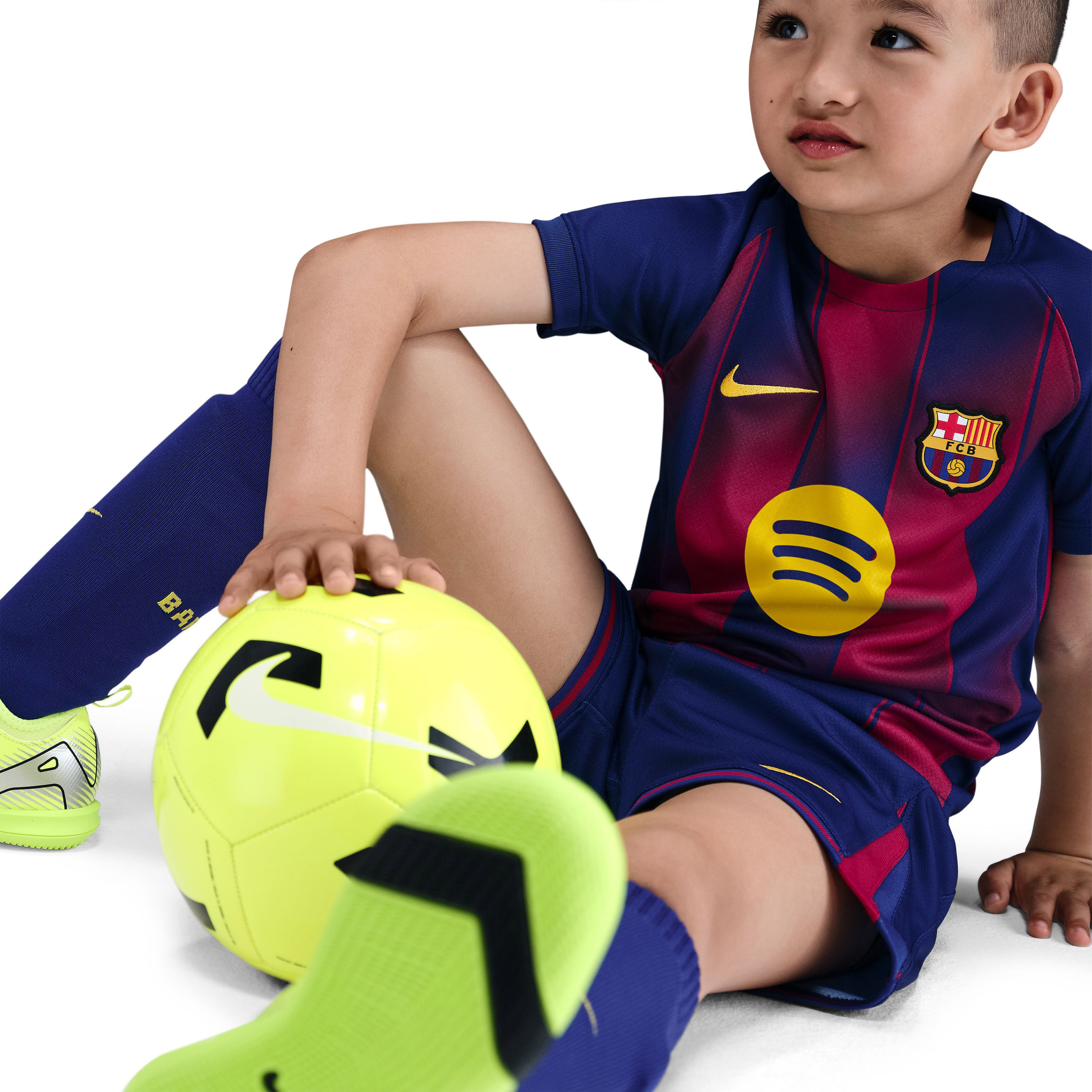 Nike FC Barcelona 25/26 Home Dri-FIT Stadium Kit NKHJ5619 | OE-boys-clothing-sportswear-sets-image-5