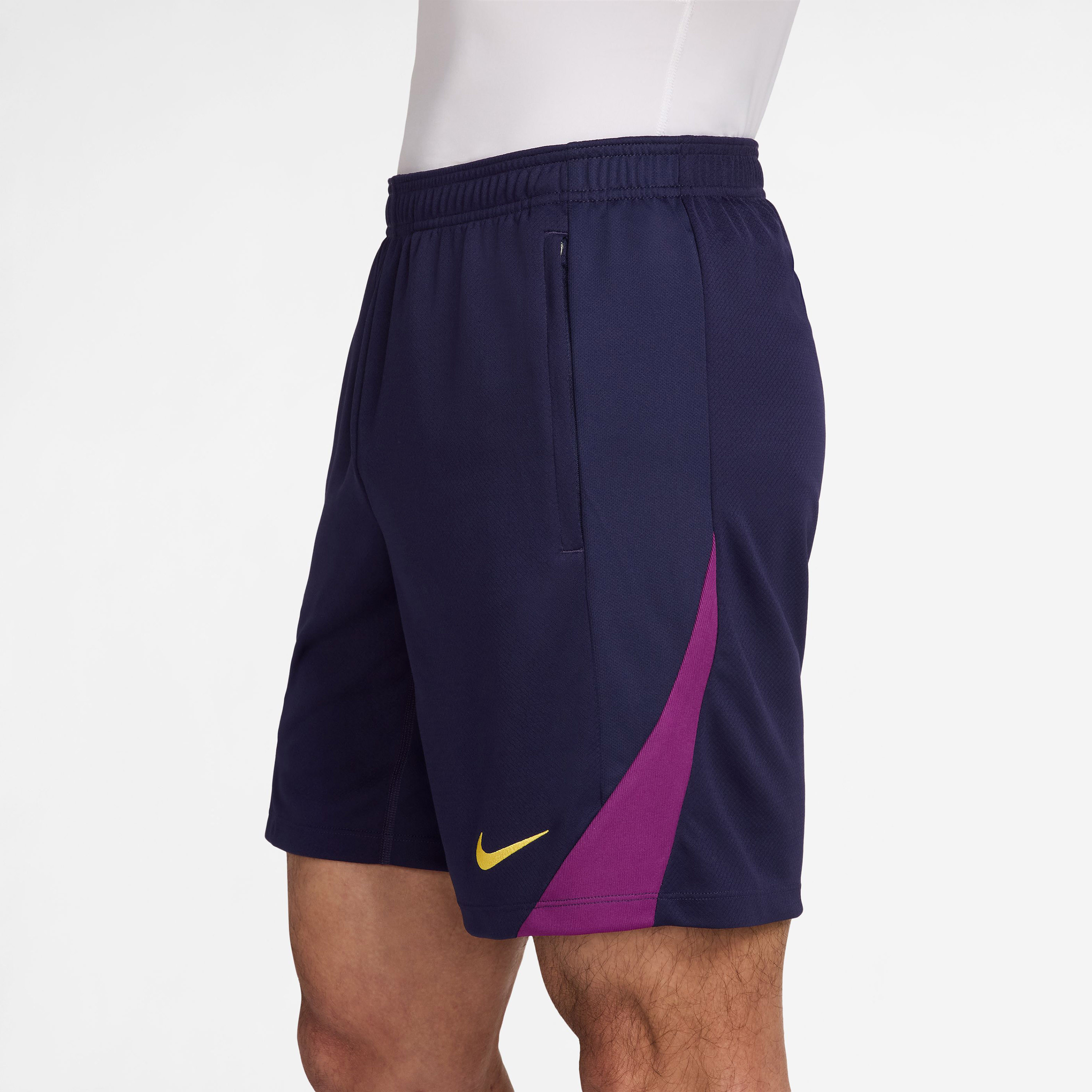 نايكي- 25/26 شورت نادي برشلونة دراي-فت سترايك رجالي NKHJ6750 | OE-sports-gear-football-clothing-bottoms-image-2