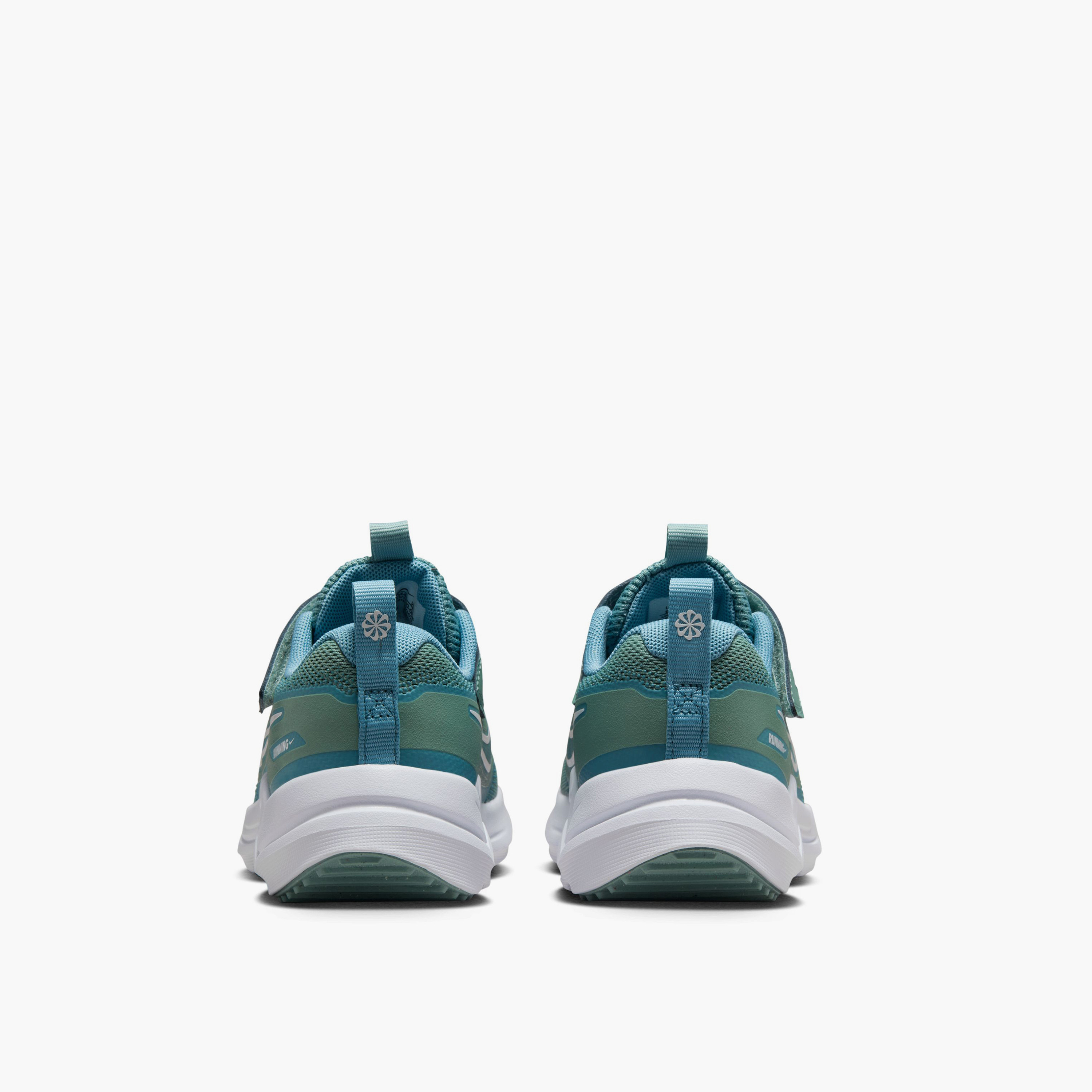 أحذية الجري من نايكي بويز ميستيك فلاي مع رباط NKHM4400 | OE-sports-boys-shoes-image-24