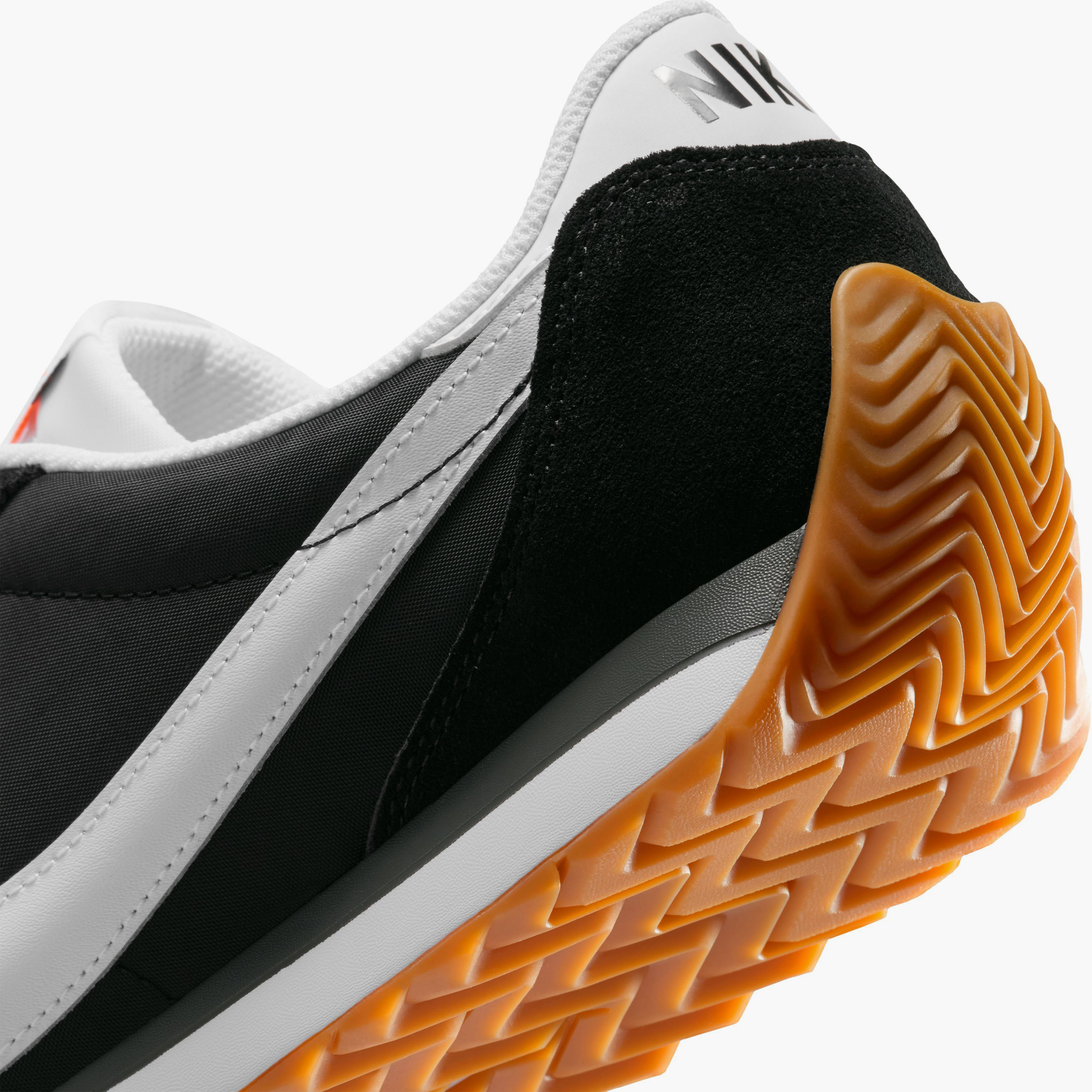 نايكي- حذاء رياضي رجالي باسيفيك برباط وبطول منخفض للكاحل NKHQ2052 | OE-sports-men-shoes-image-18
