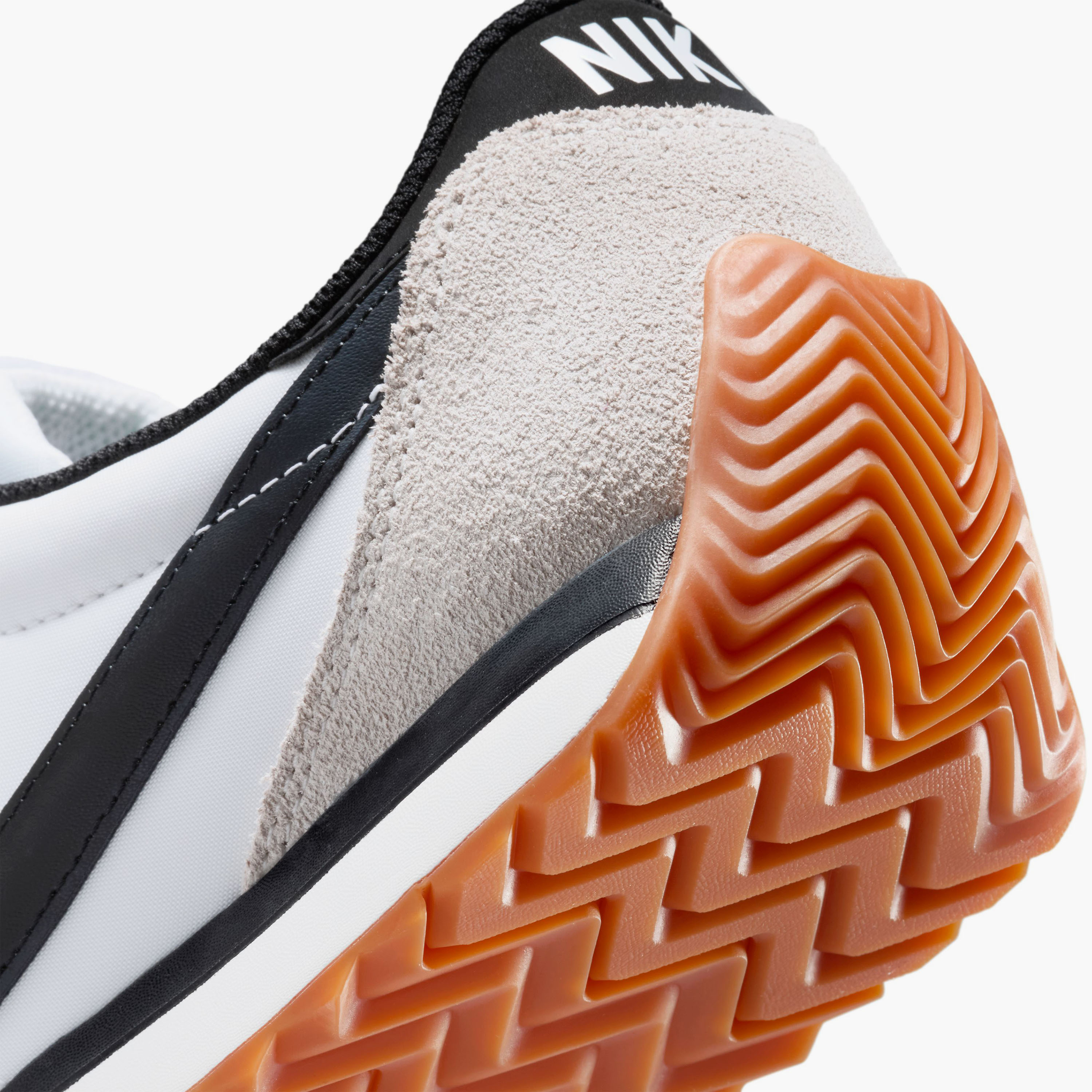 نايكي- حذاء رياضي رجالي باسيفيك برباط وبطول منخفض للكاحل NKHQ2052 | OE-sports-men-shoes-image-9
