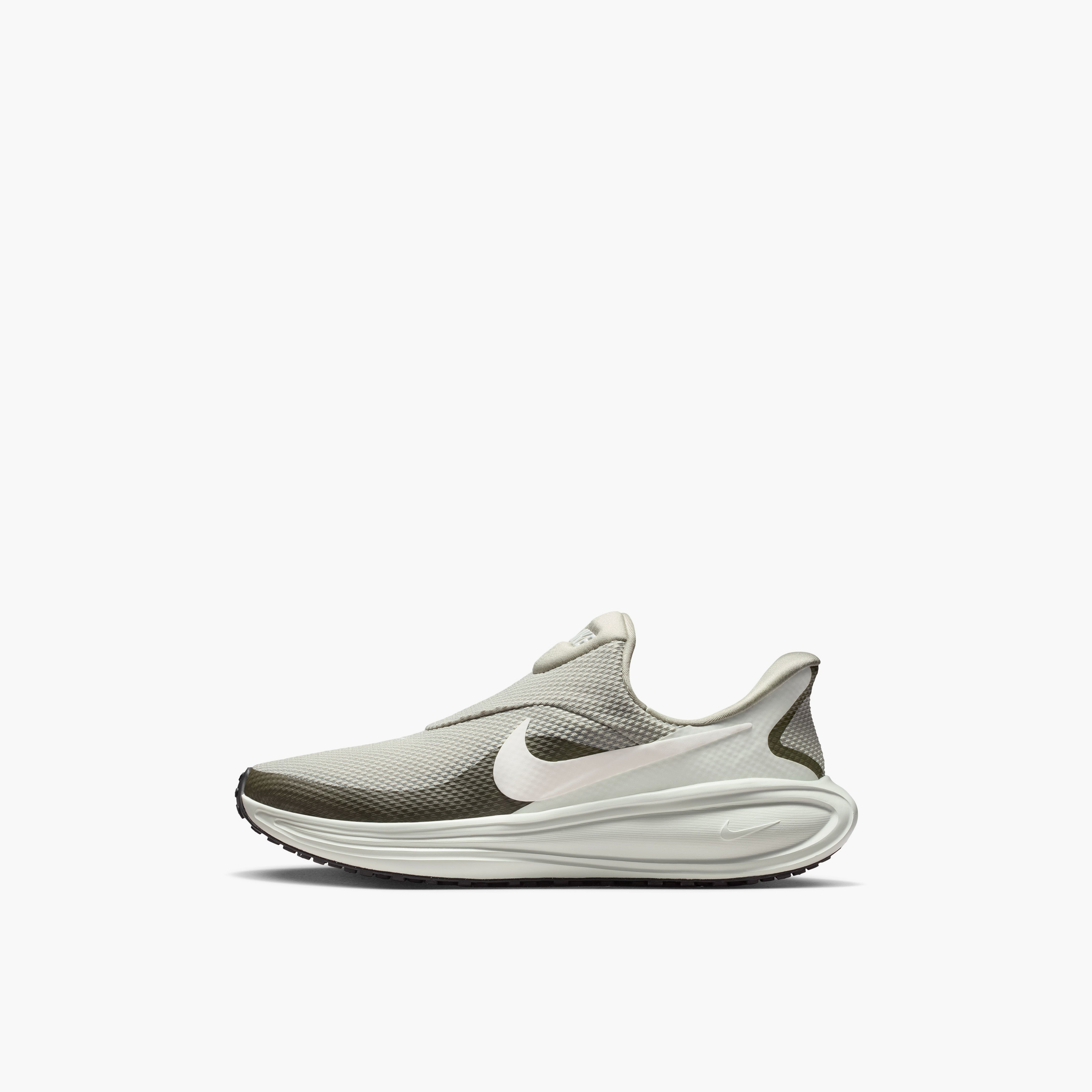 حذاء نايكي ريفوليوشن 8 إيزي أون الرياضي للرجال-sports-men-shoes-image-8